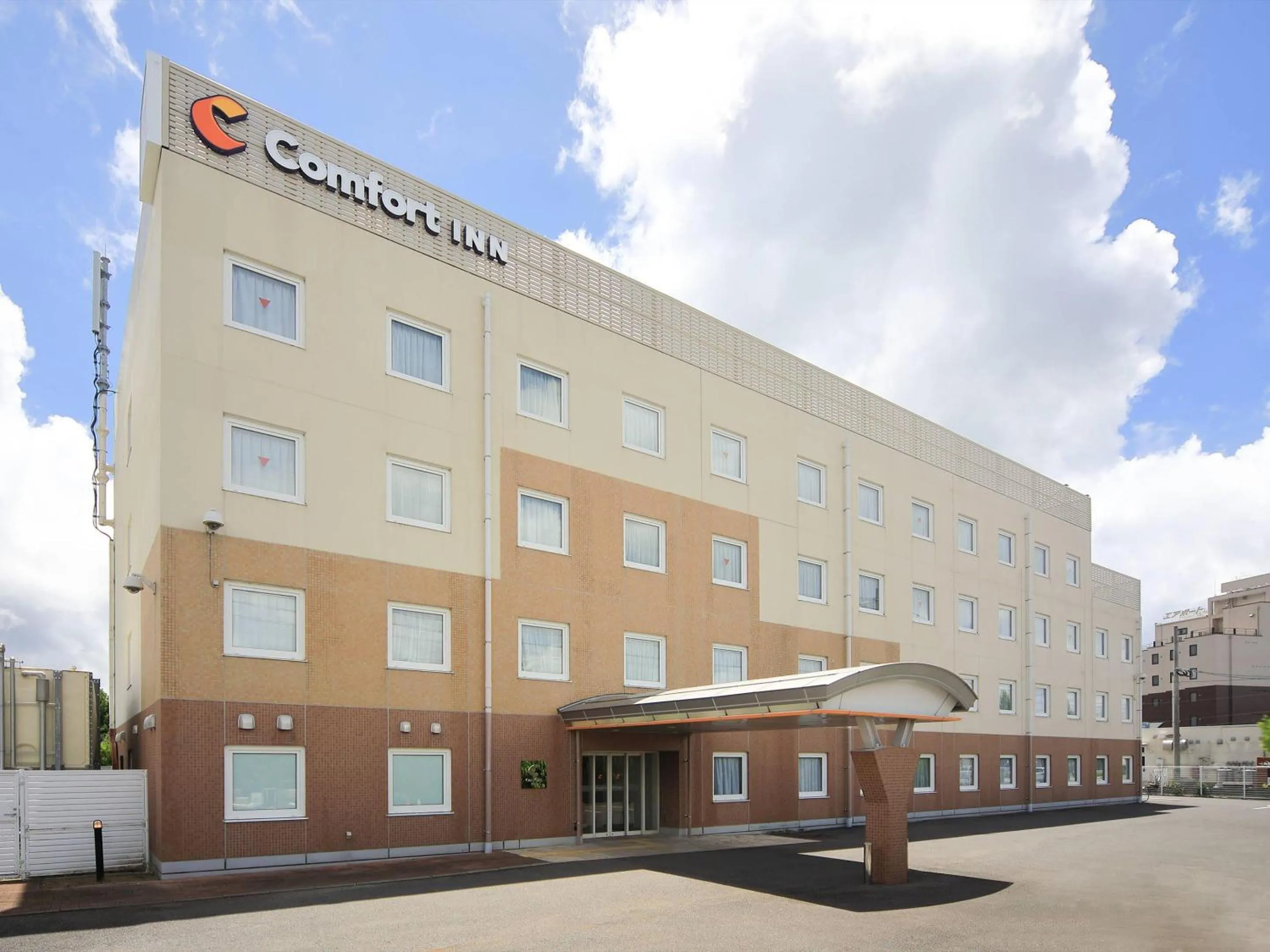 Property building in Comfort Inn Nagasaki Airport