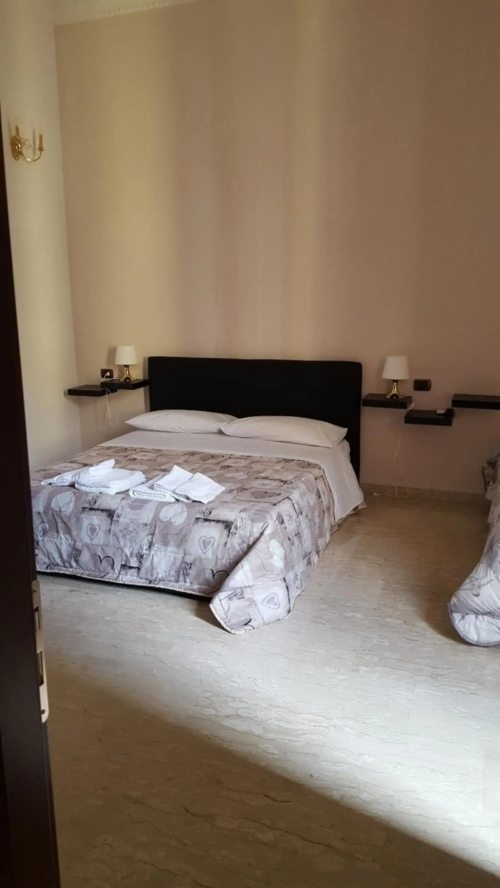Triple Room with Private Bathroom in LA dimora di re Ferdinando Triple Room with Private Bathroom in LA dimora di re Ferdinando