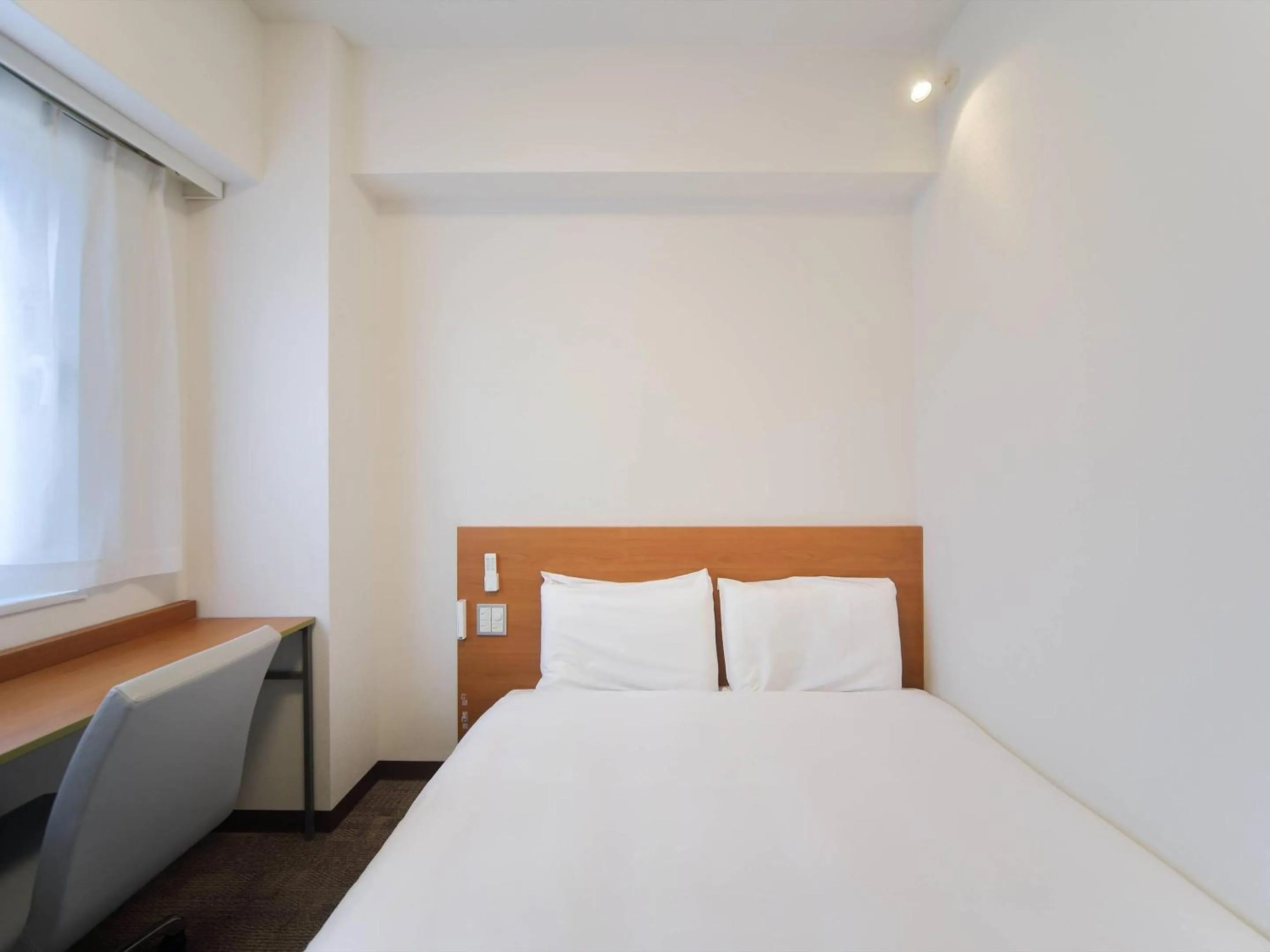 Bedroom, Bed in Comfort Inn Tosu