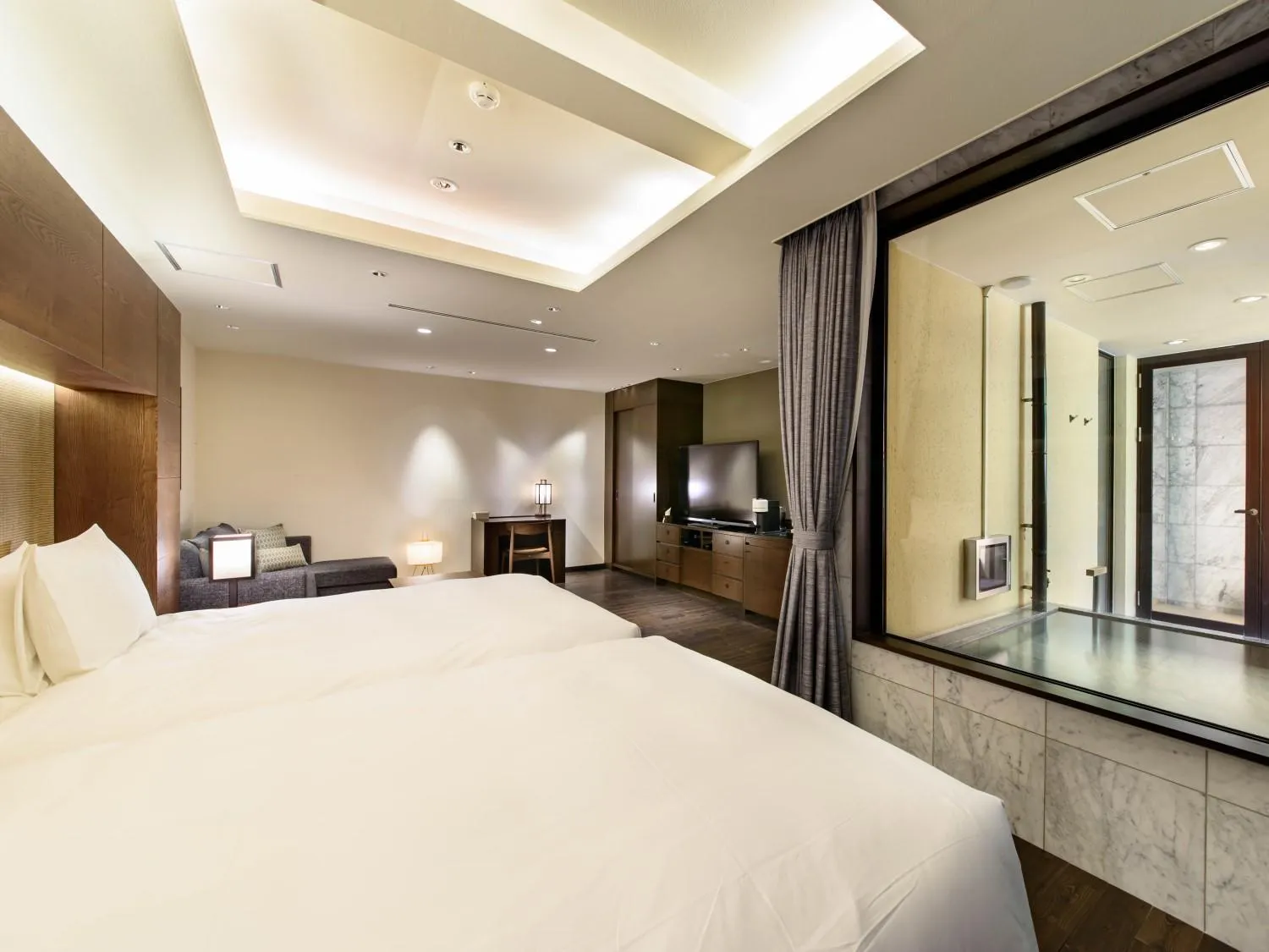 Bed in Hakone Suishoen