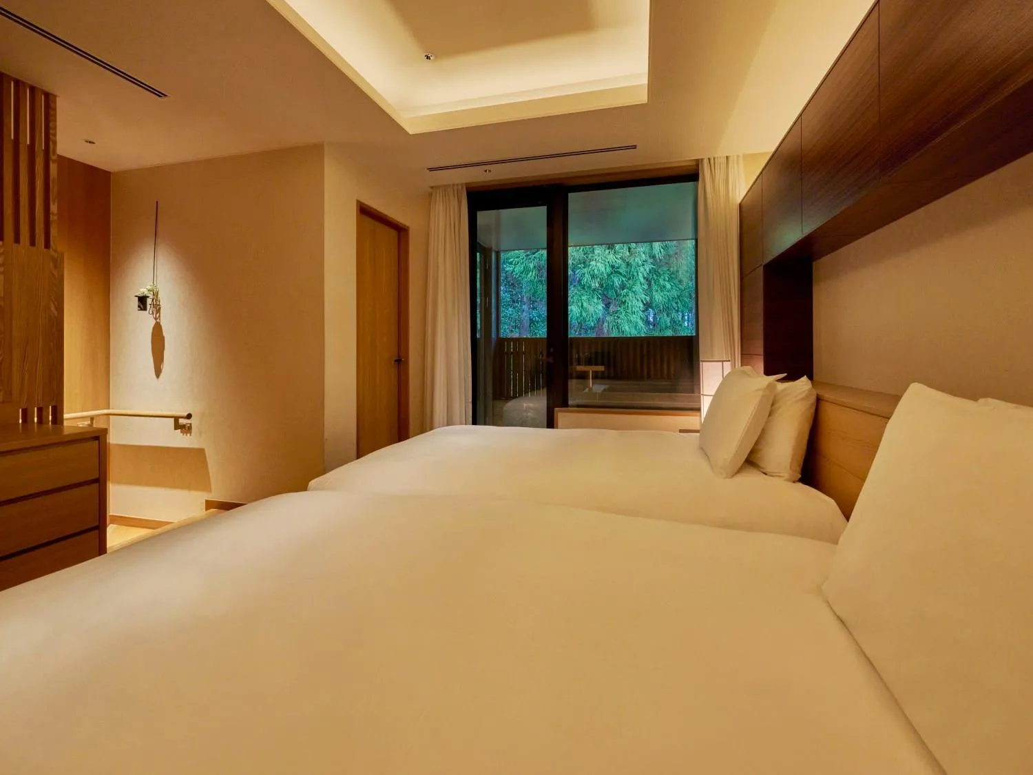 Other, Bed in Hakone Suishoen