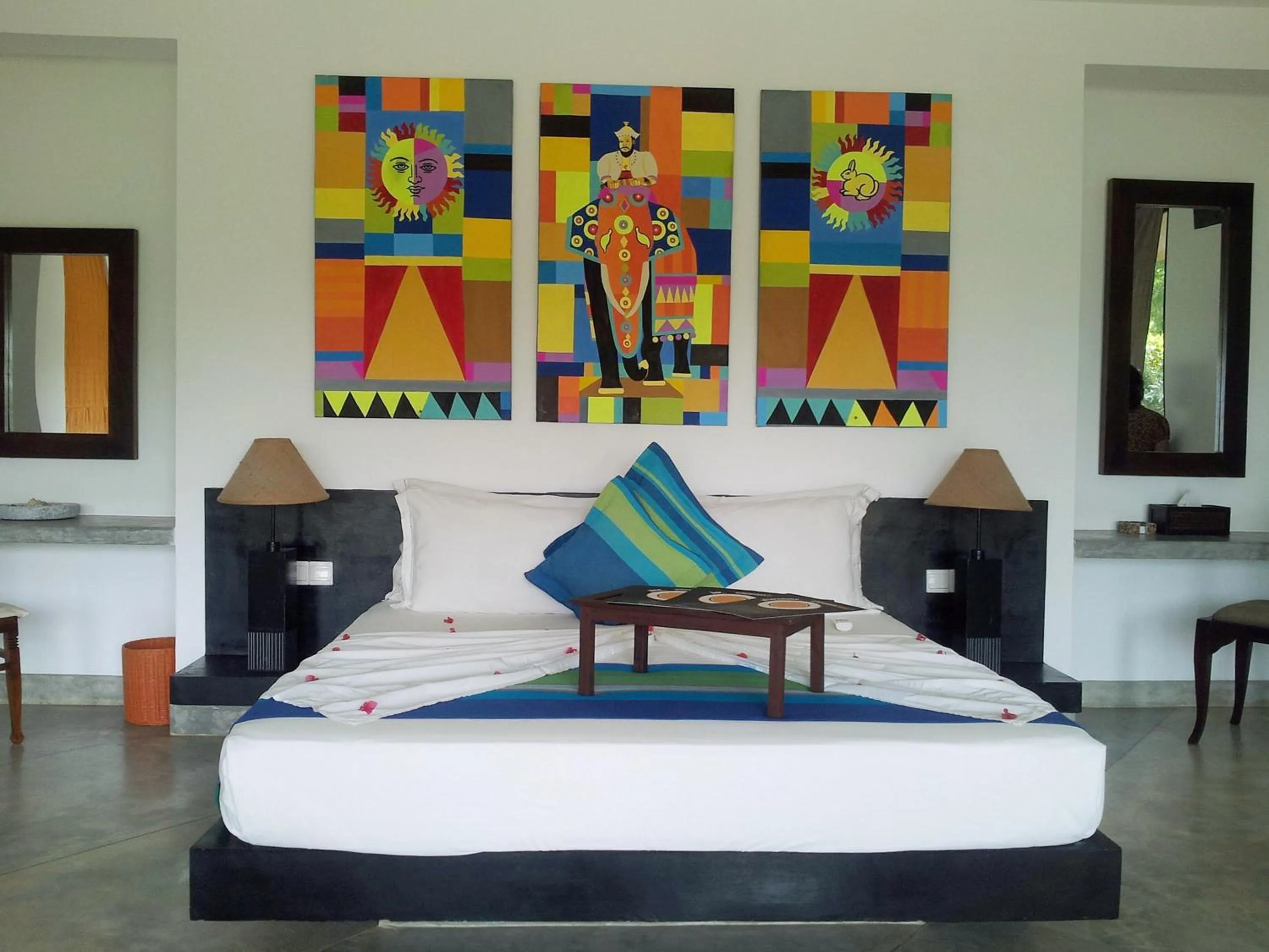 Bedroom, Bed in Buckingham Place