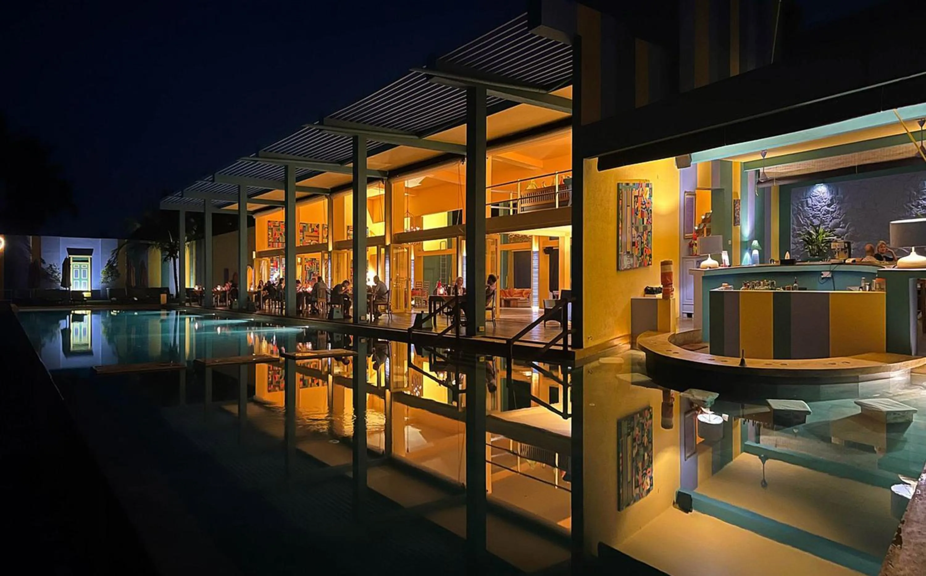 Restaurant/places to eat in Buckingham Place