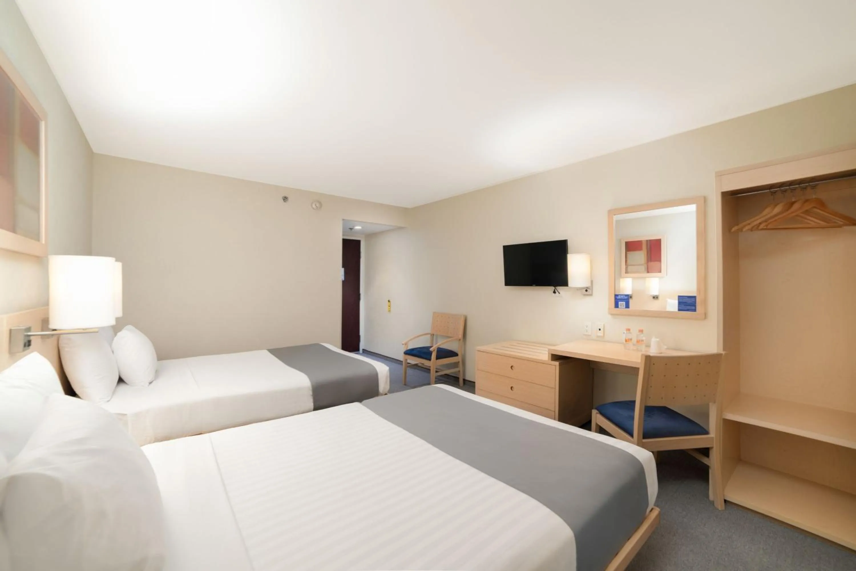 Photo of the whole room, Bed in City Express by Marriott Nogales