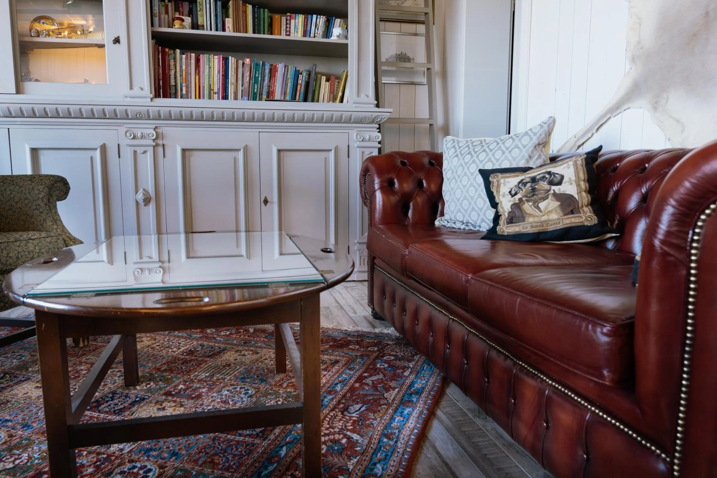 Communal lounge/ TV room in Beachhotel Cuxhaven