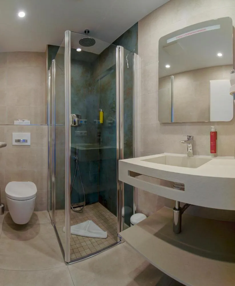 Toilet in Beachhotel Cuxhaven