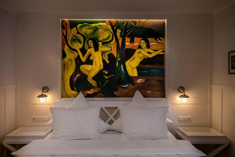 Photo of the whole room, Bed in Beachhotel Cuxhaven