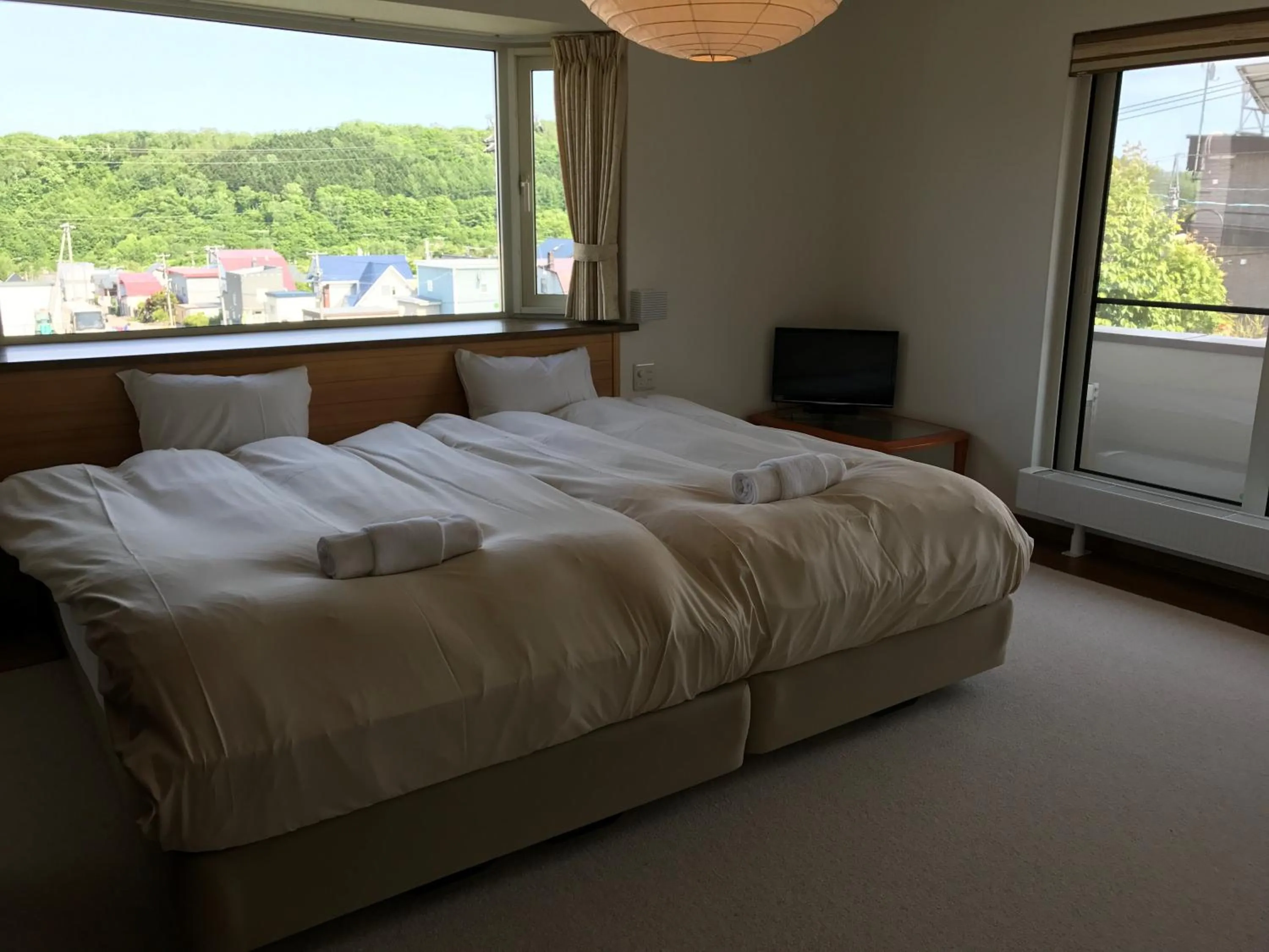 Bedroom, Bed in Tsuru Apartments