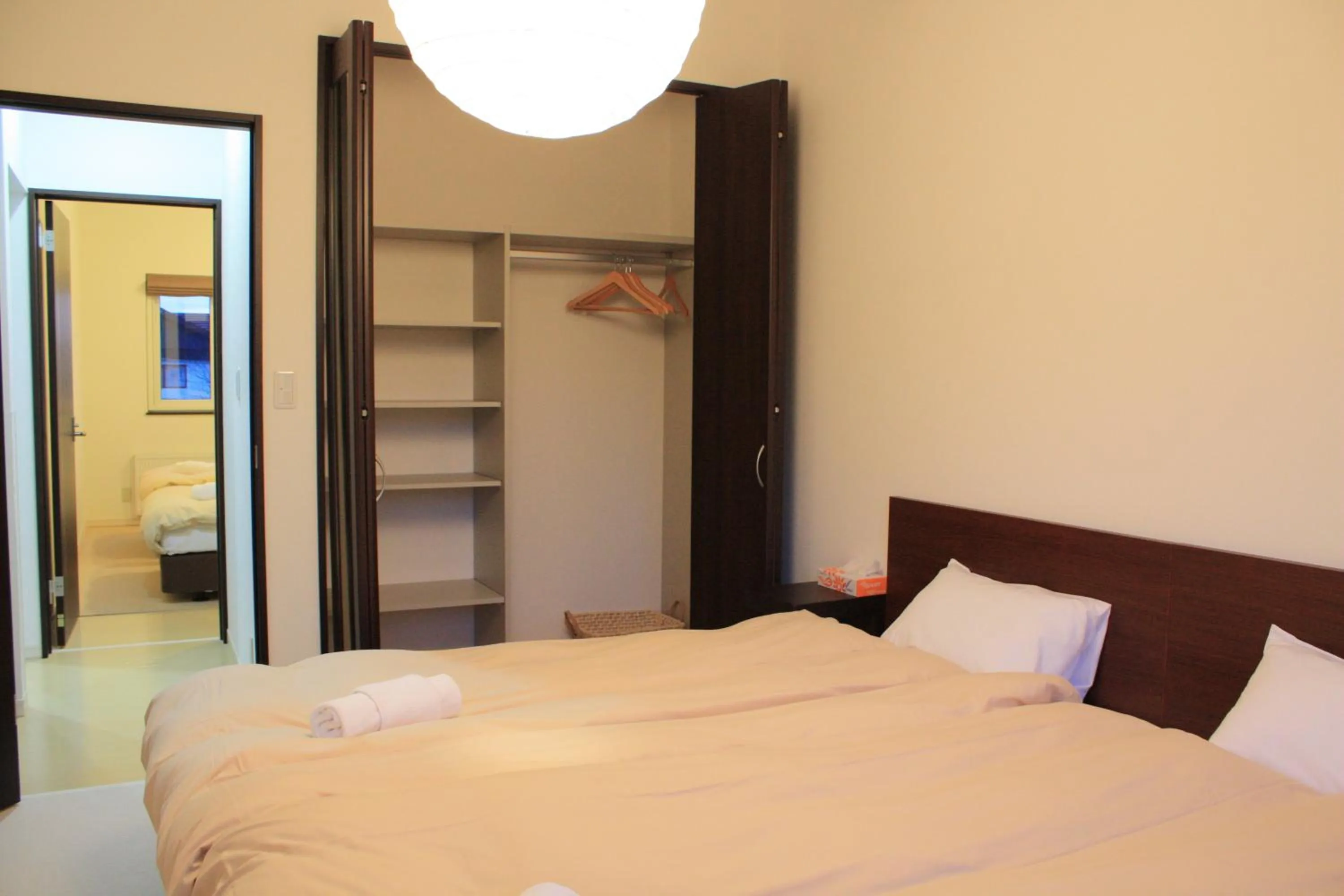 Bathroom, Bed in Tsuru Apartments