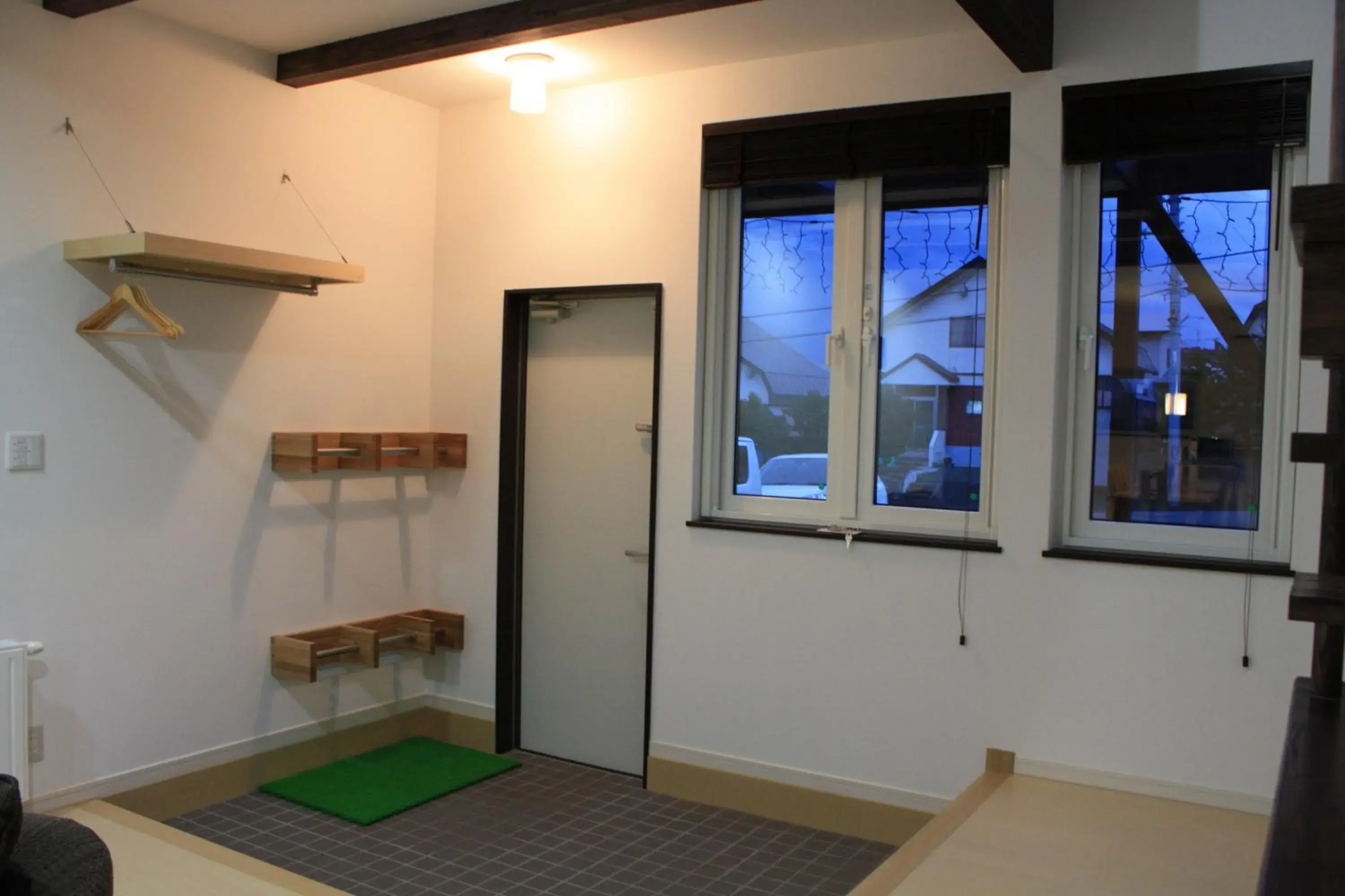 Facade/entrance in Tsuru Apartments Facade/entrance in Tsuru Apartments