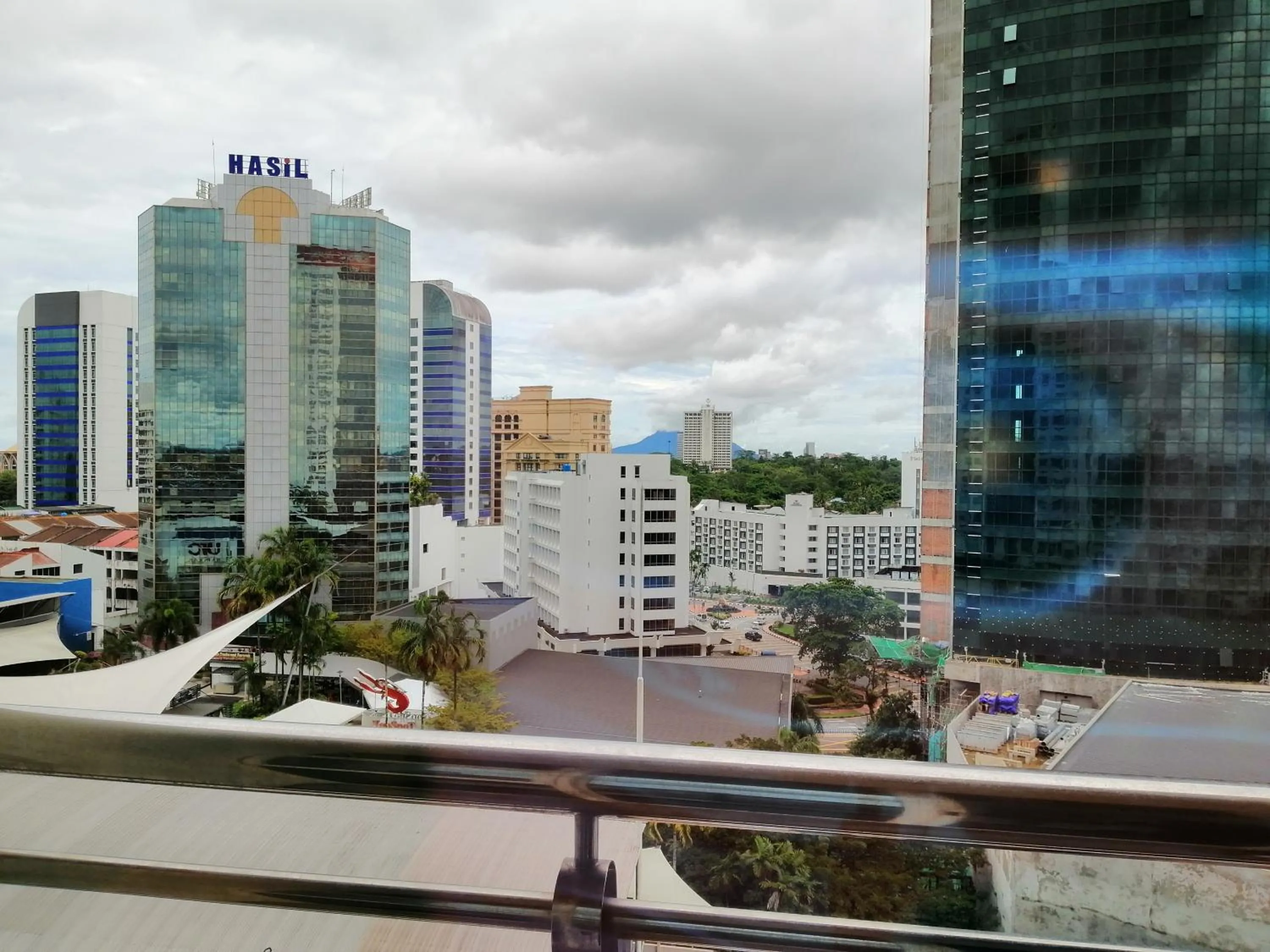 Neighbourhood in StayInn Gateway Hotel Apartment