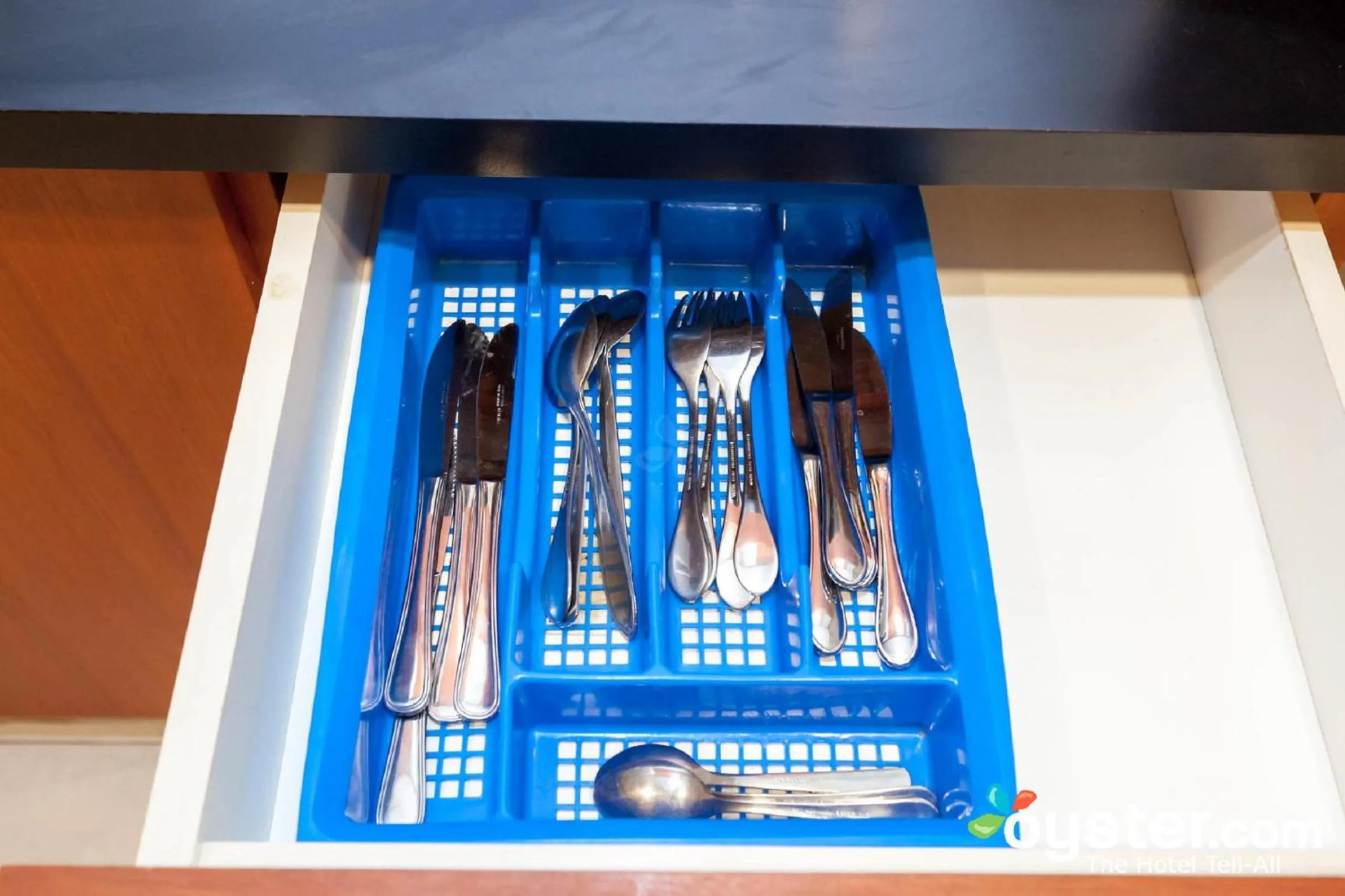 Kitchen or kitchenette in StayInn Gateway Hotel Apartment