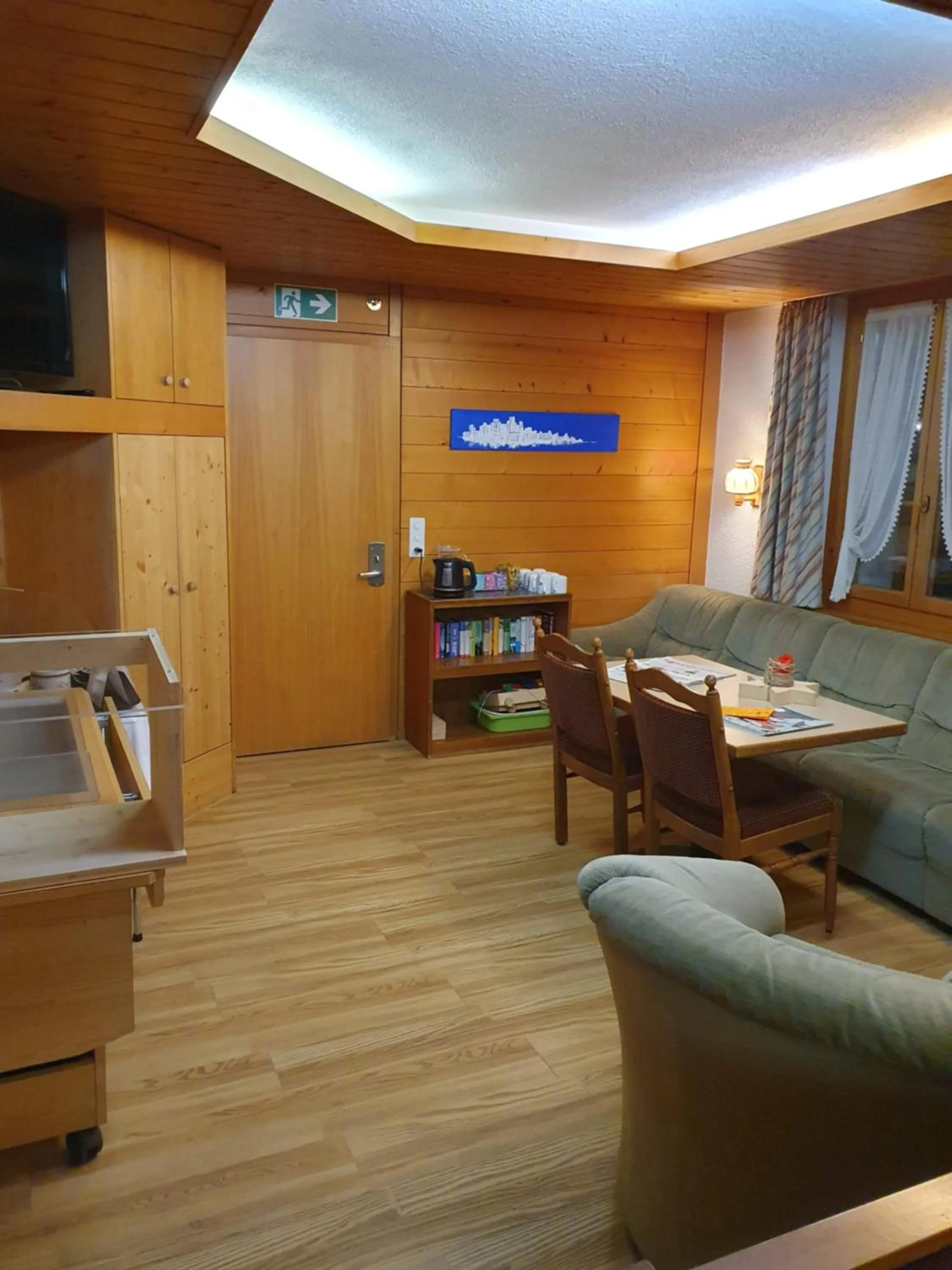 Breakfast in Hotel Garni Alpenruh