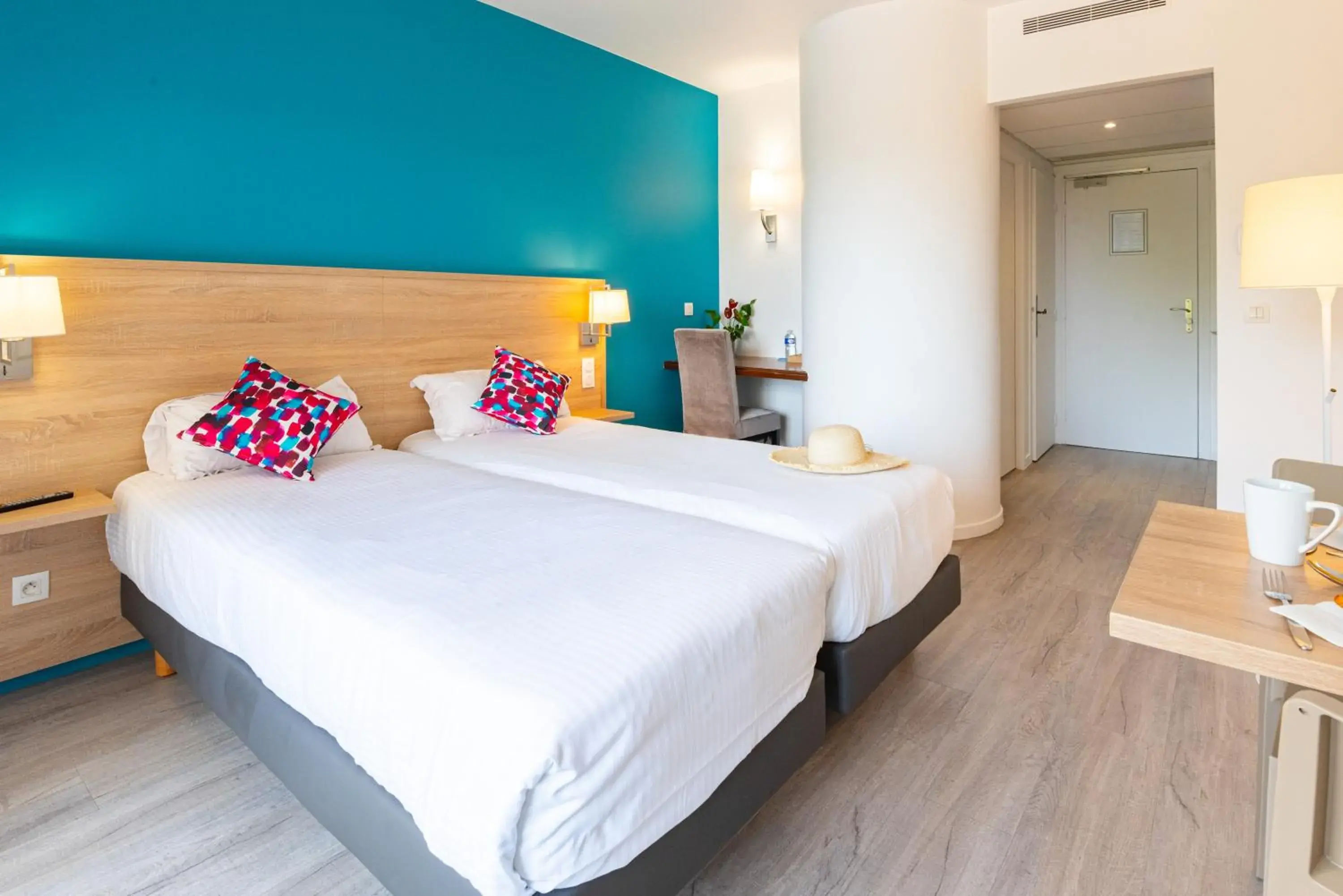 Bed in Zenitude Hôtel-Résidences Le Cannet Bed in Zenitude Hôtel-Résidences Le Cannet