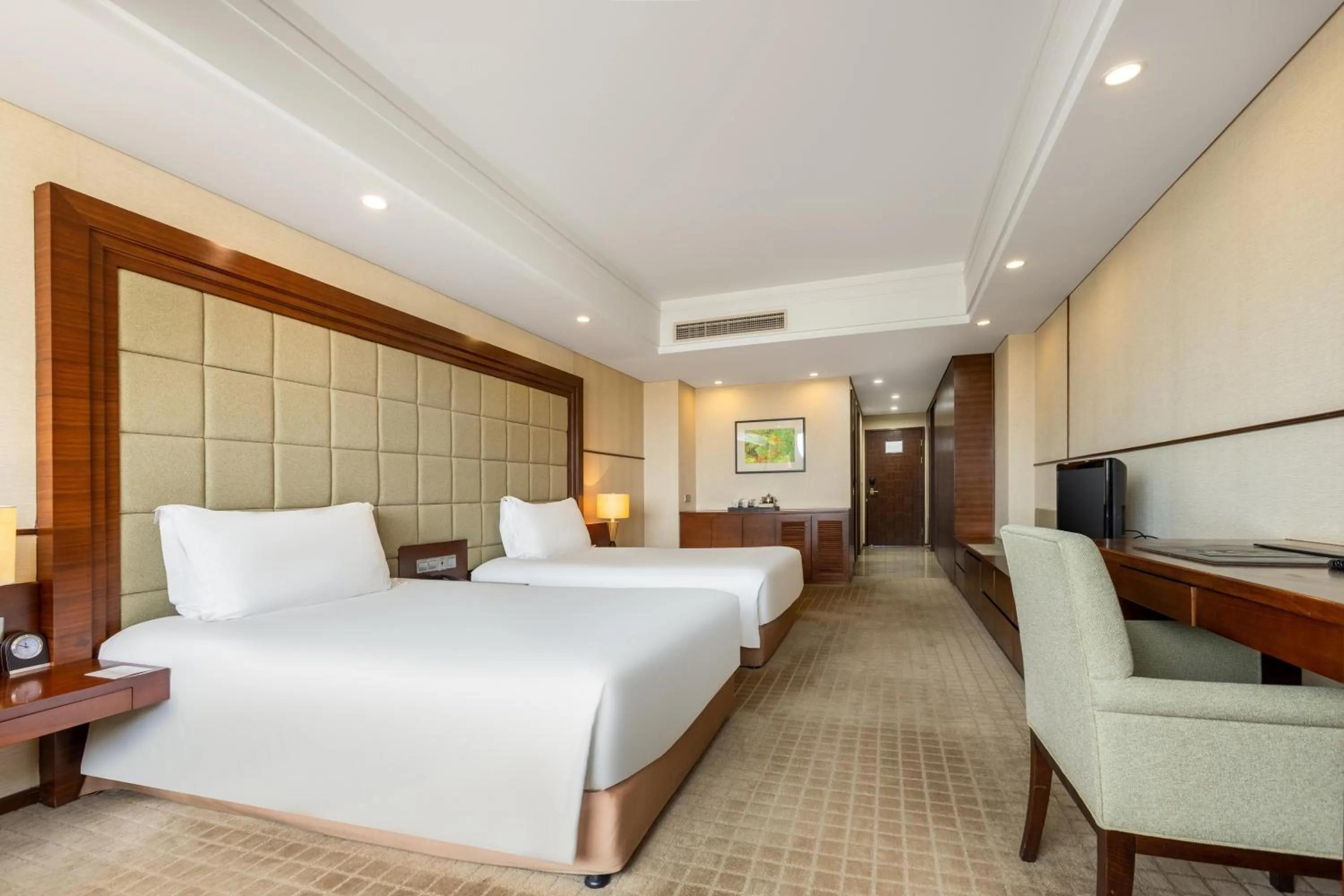 Bed in Millennium Hotel Wuxi