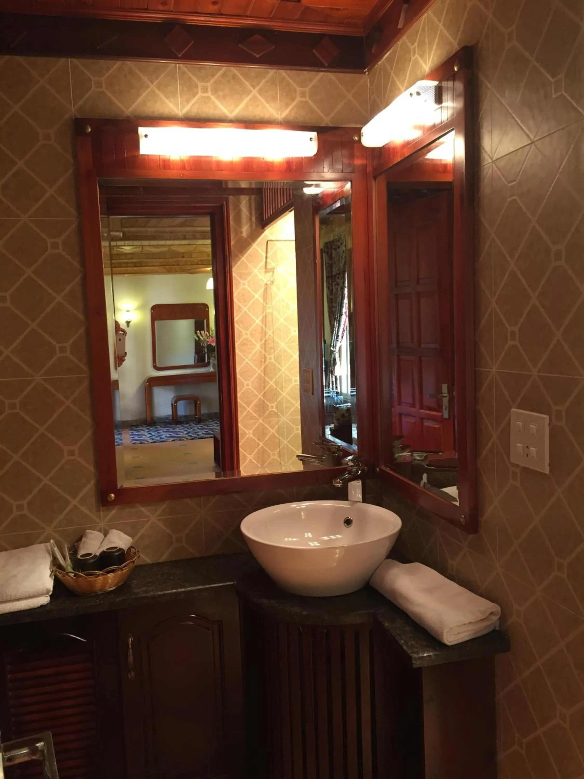 Bathroom in Sapa Garden Bed and Breakfast