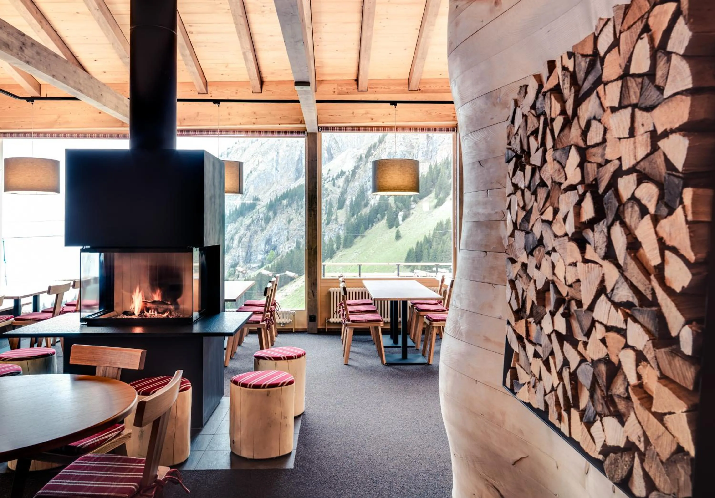 Restaurant/places to eat in Hotel Bellevue Kriens