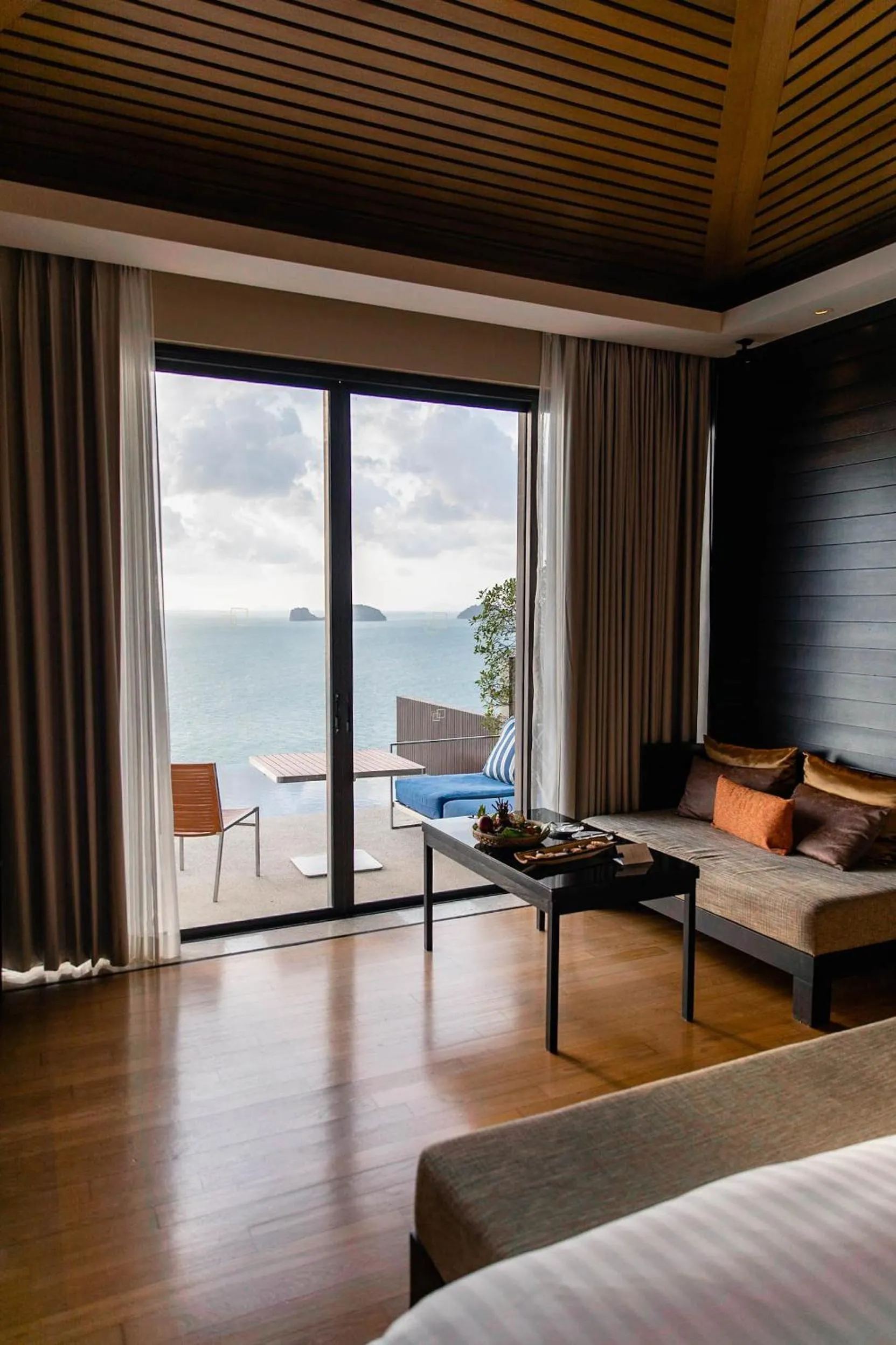 Bedroom, Bed in Conrad Koh Samui