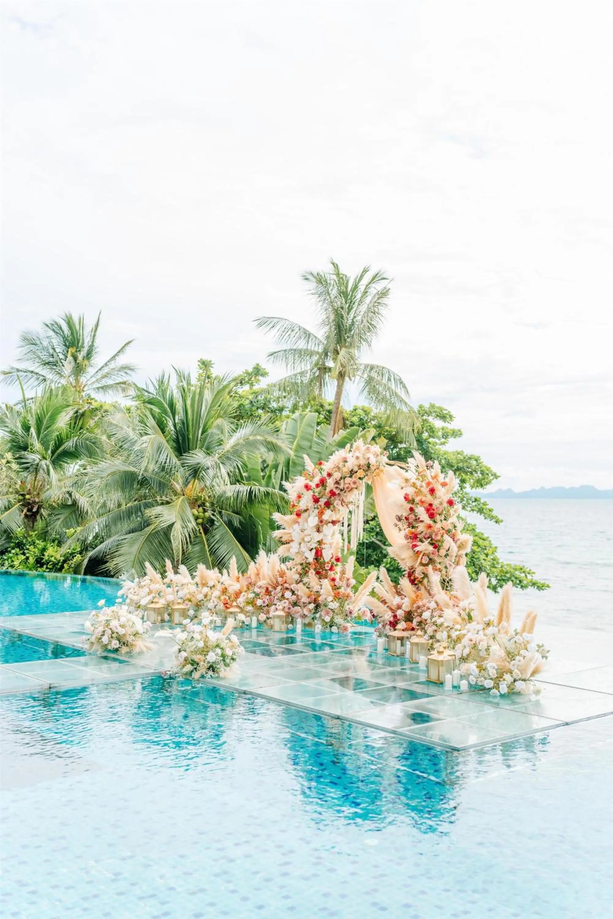wedding in Conrad Koh Samui