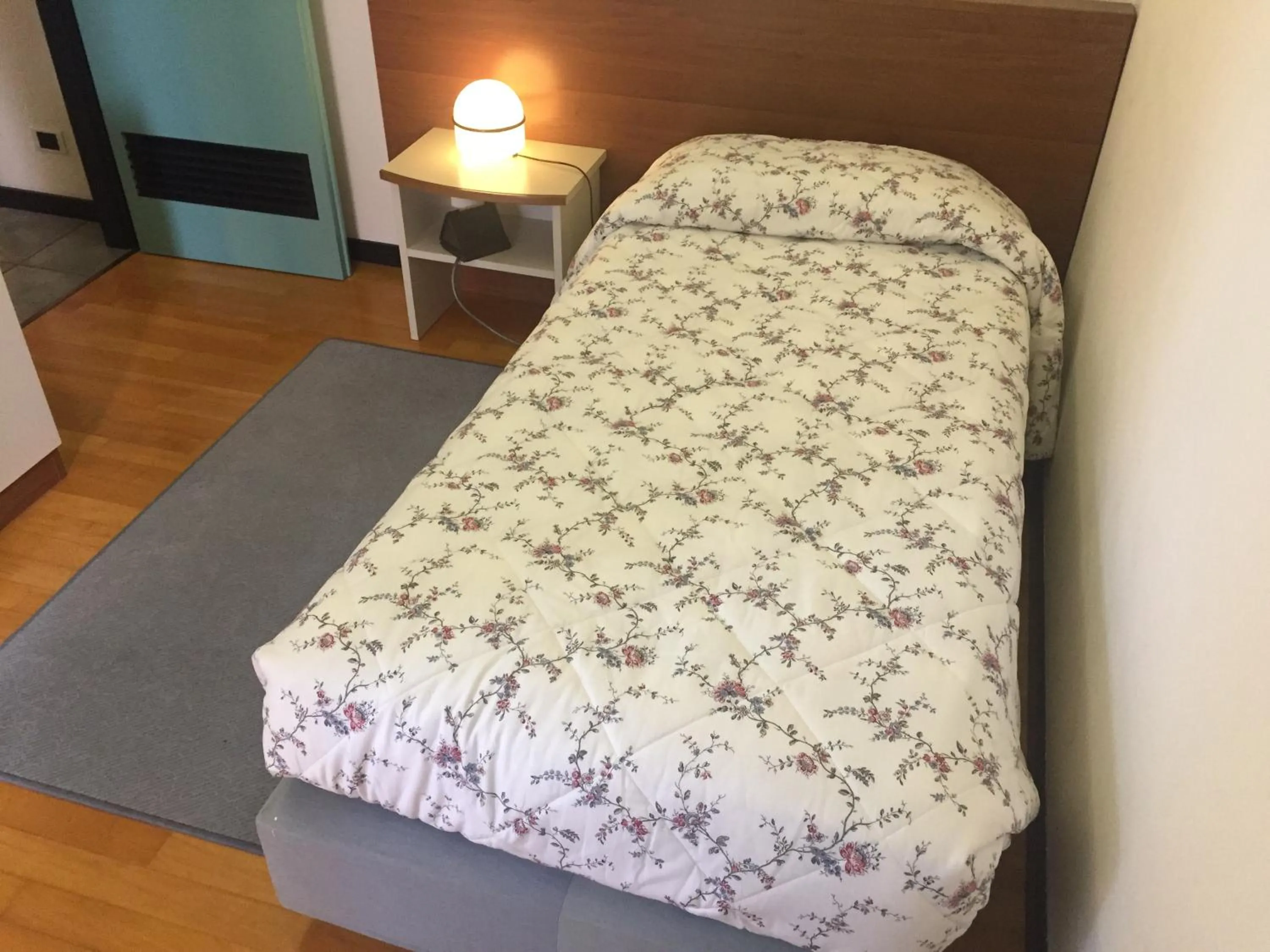 Bed in Casaalbergo La Rocca