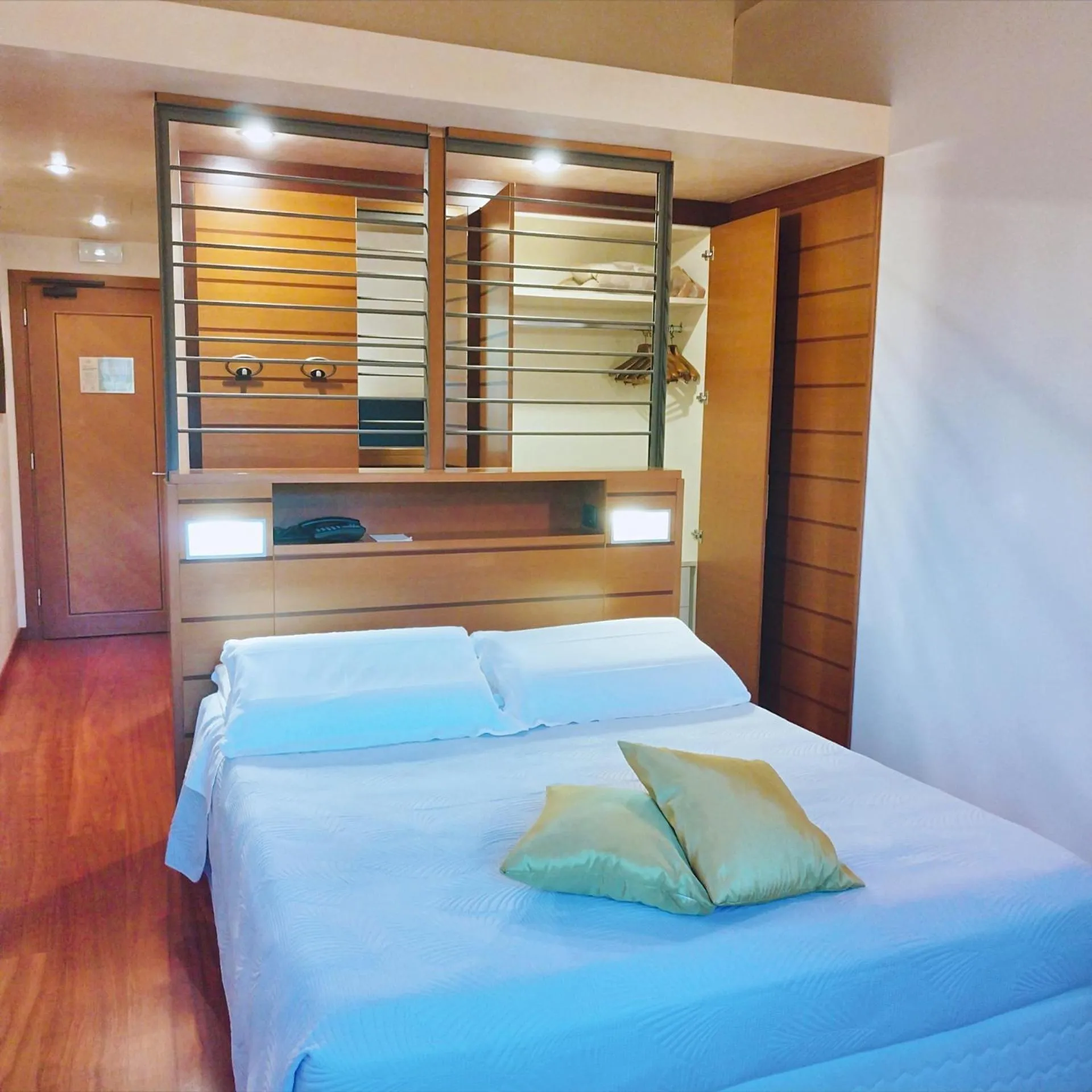 Bed in Casaalbergo La Rocca