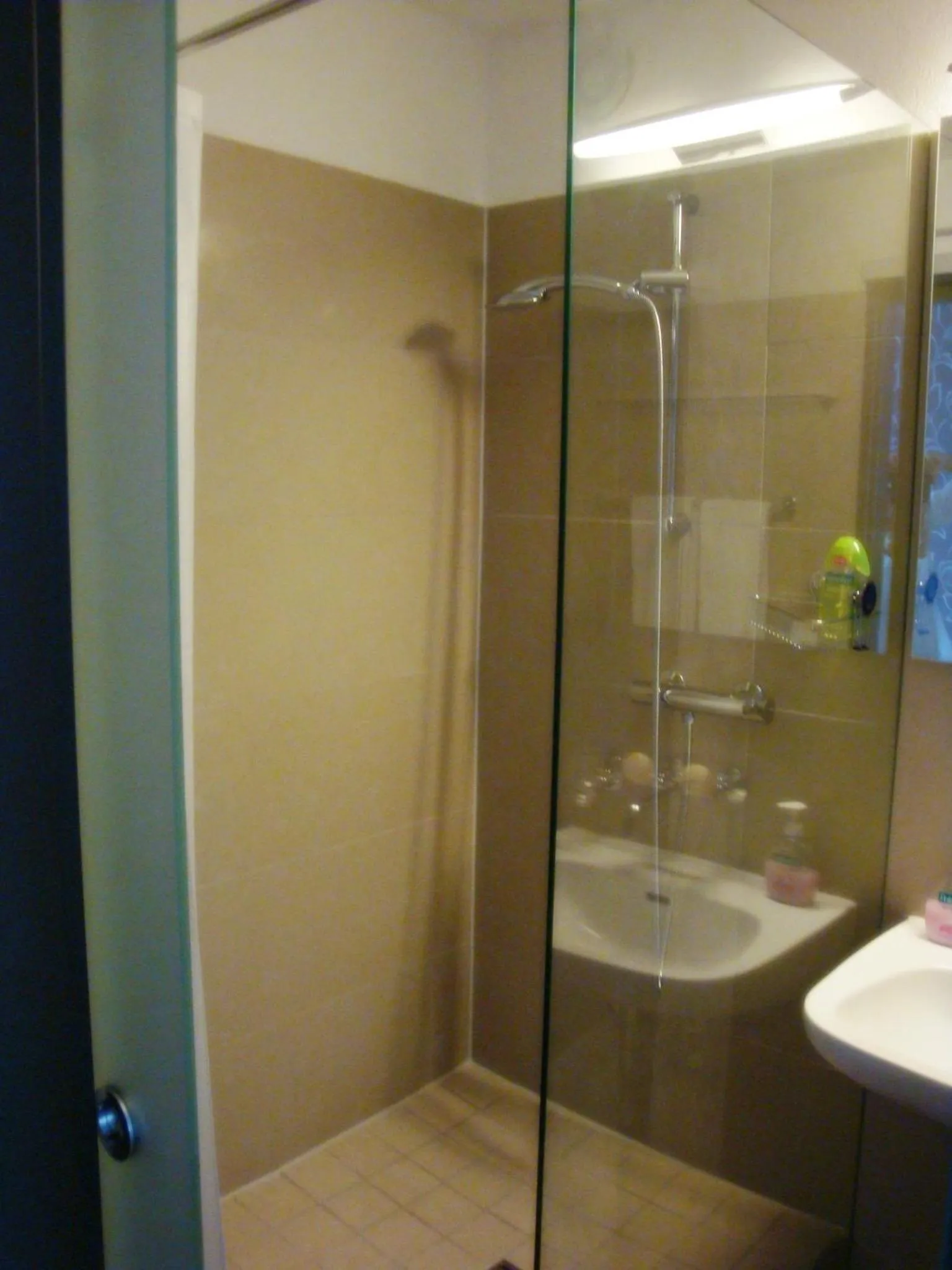 Bathroom in Apartments Seeblick mit Anbindung an ein 4-Sterne-Hotel