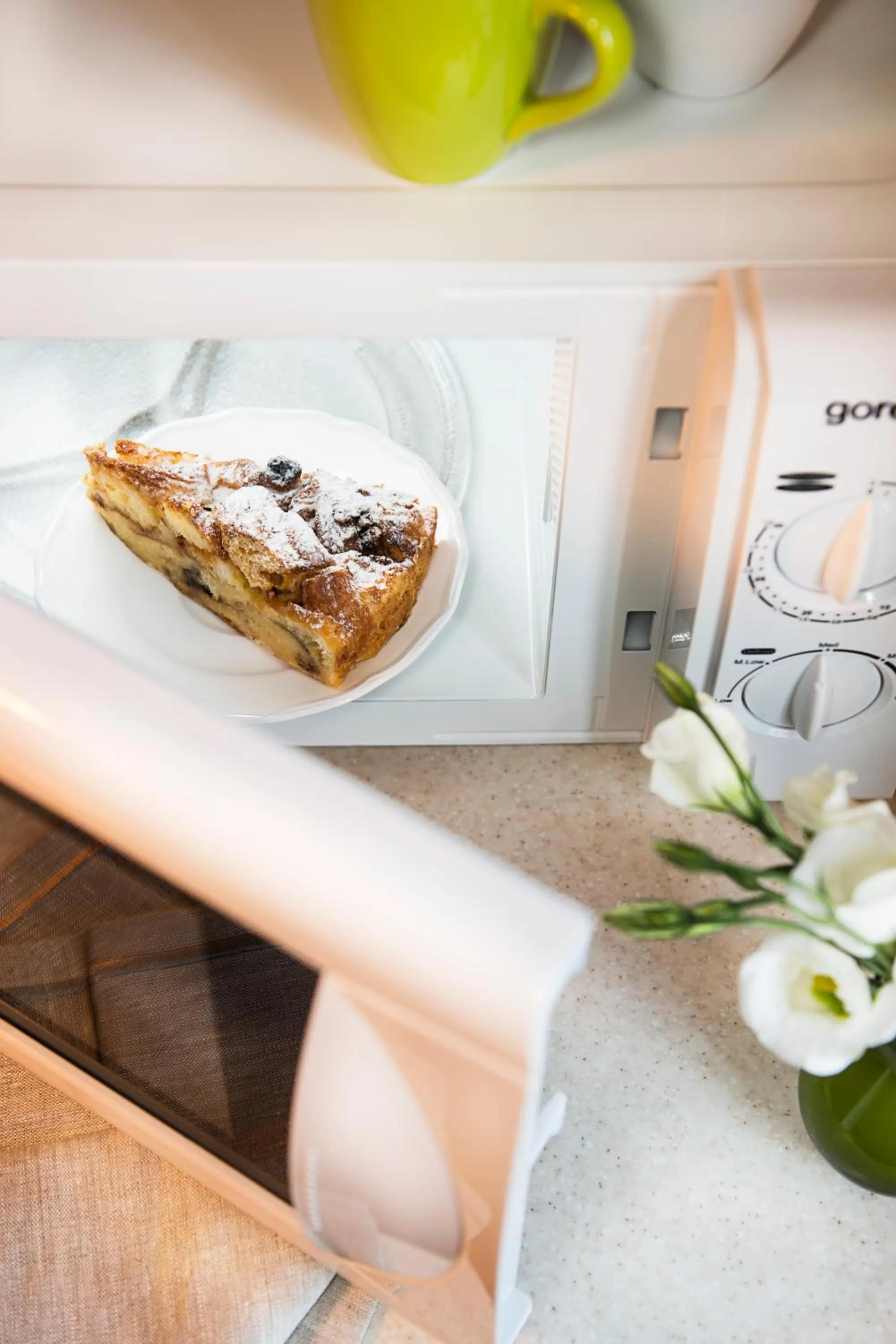 Food and drinks in Greguar Hotel by UHM