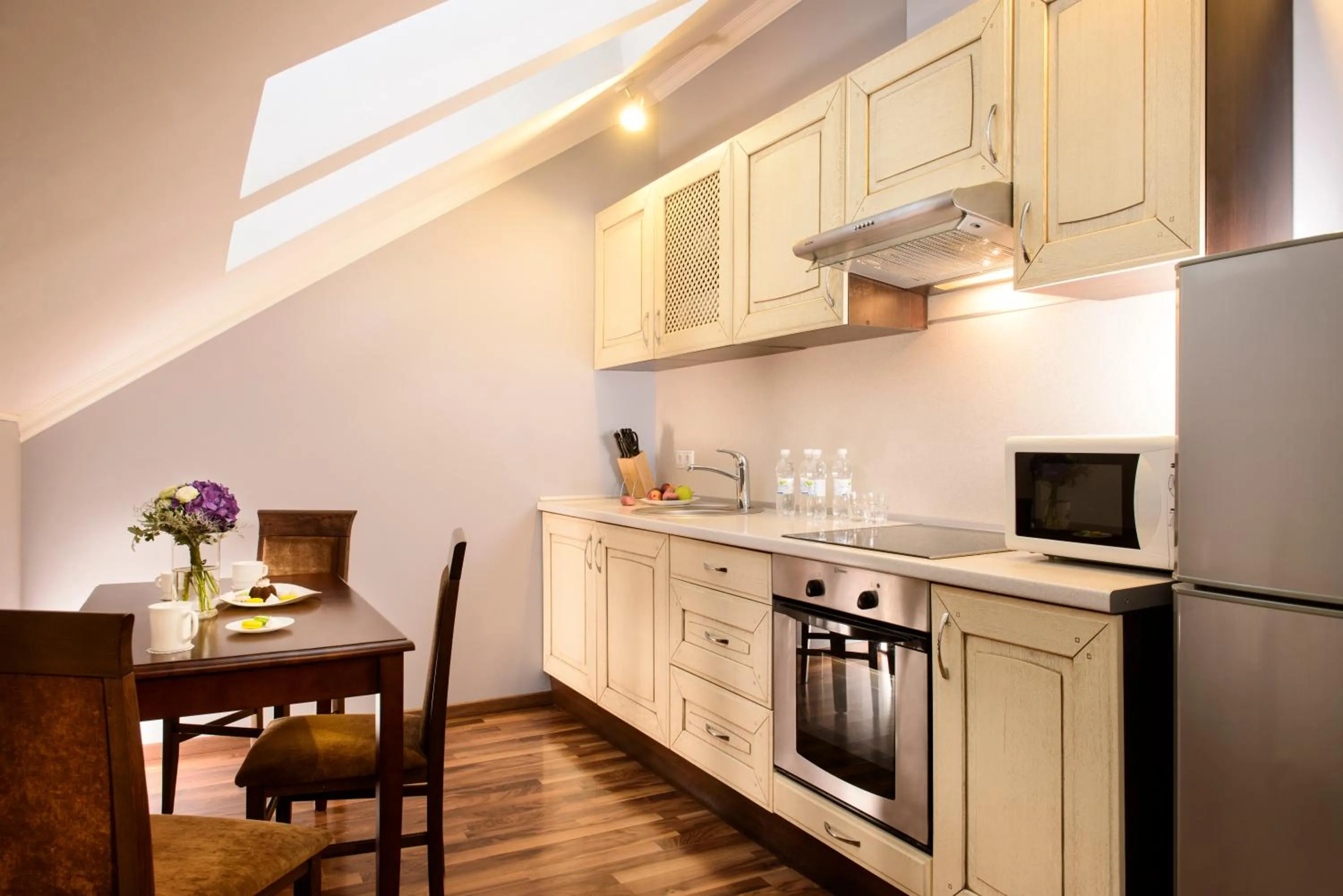 Kitchen or kitchenette in Greguar Hotel by UHM