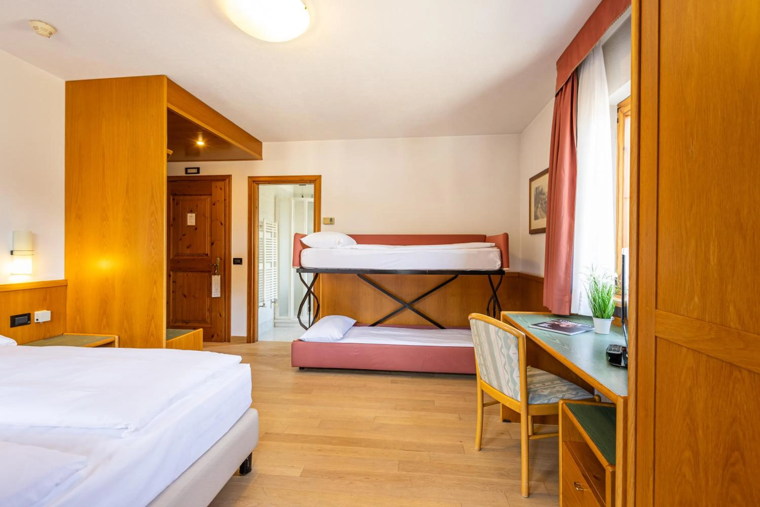 Bedroom, Bed in Hotel Cardo