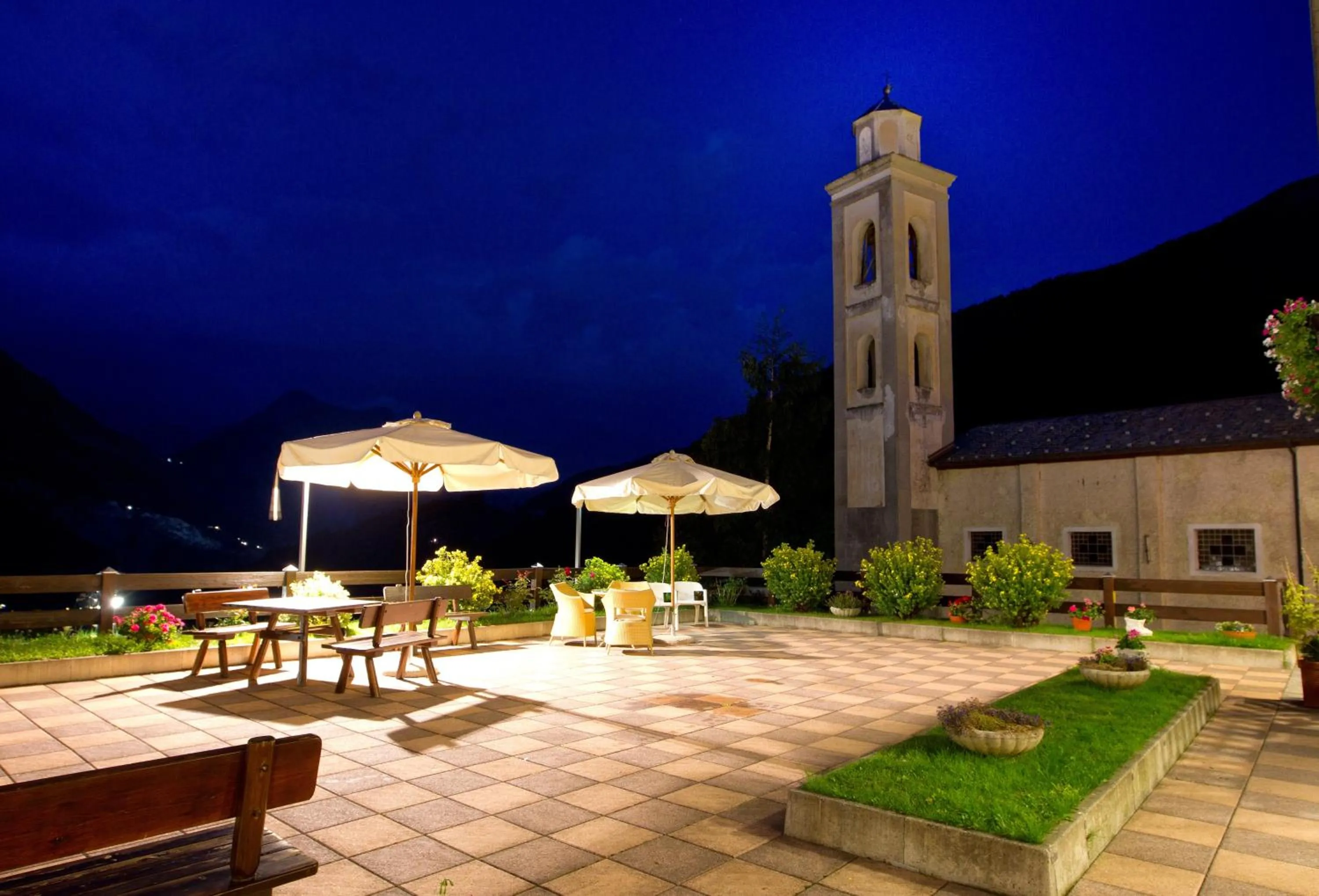 Patio in Hotel Cardo