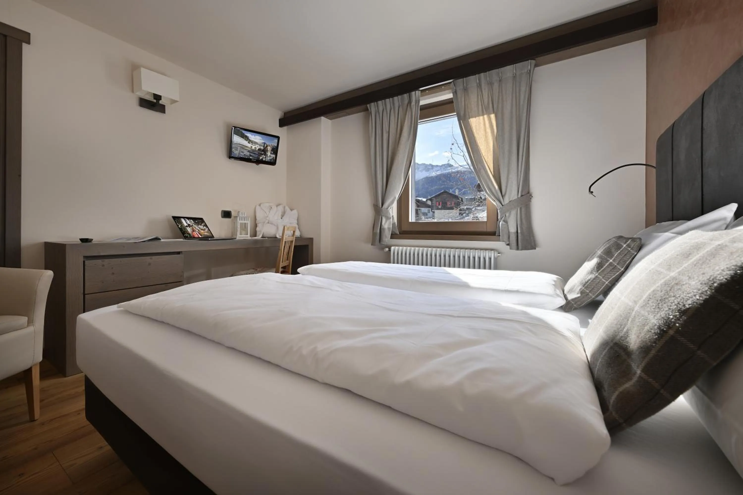 Bedroom, Bed in Hotel Cardo