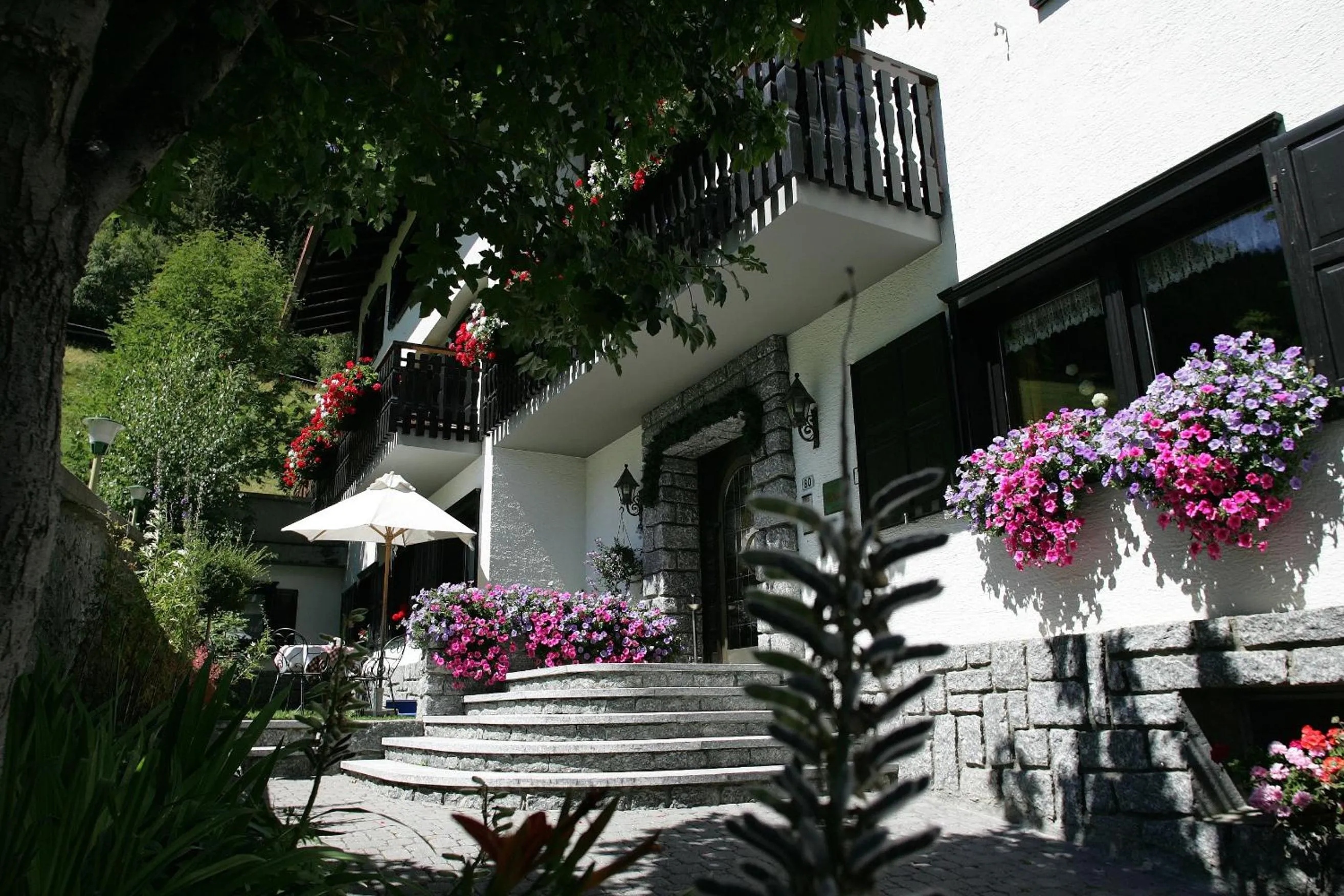 Facade/entrance in Hotel Cardo