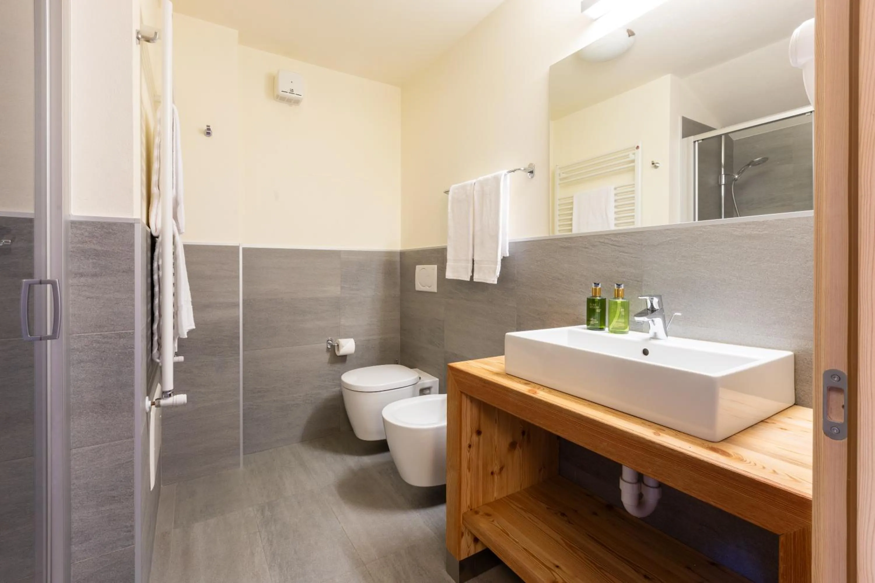 Bathroom in Hotel Cardo