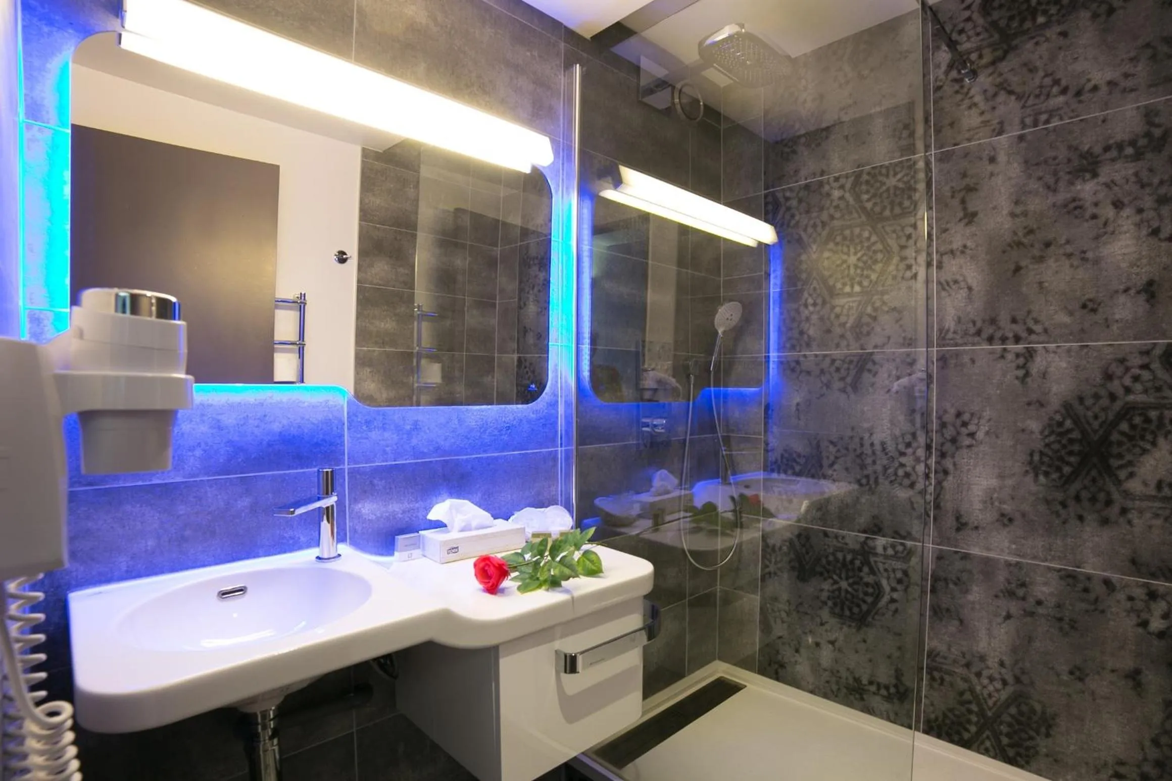 Bathroom in Le Thalassa Hôtel & Spa