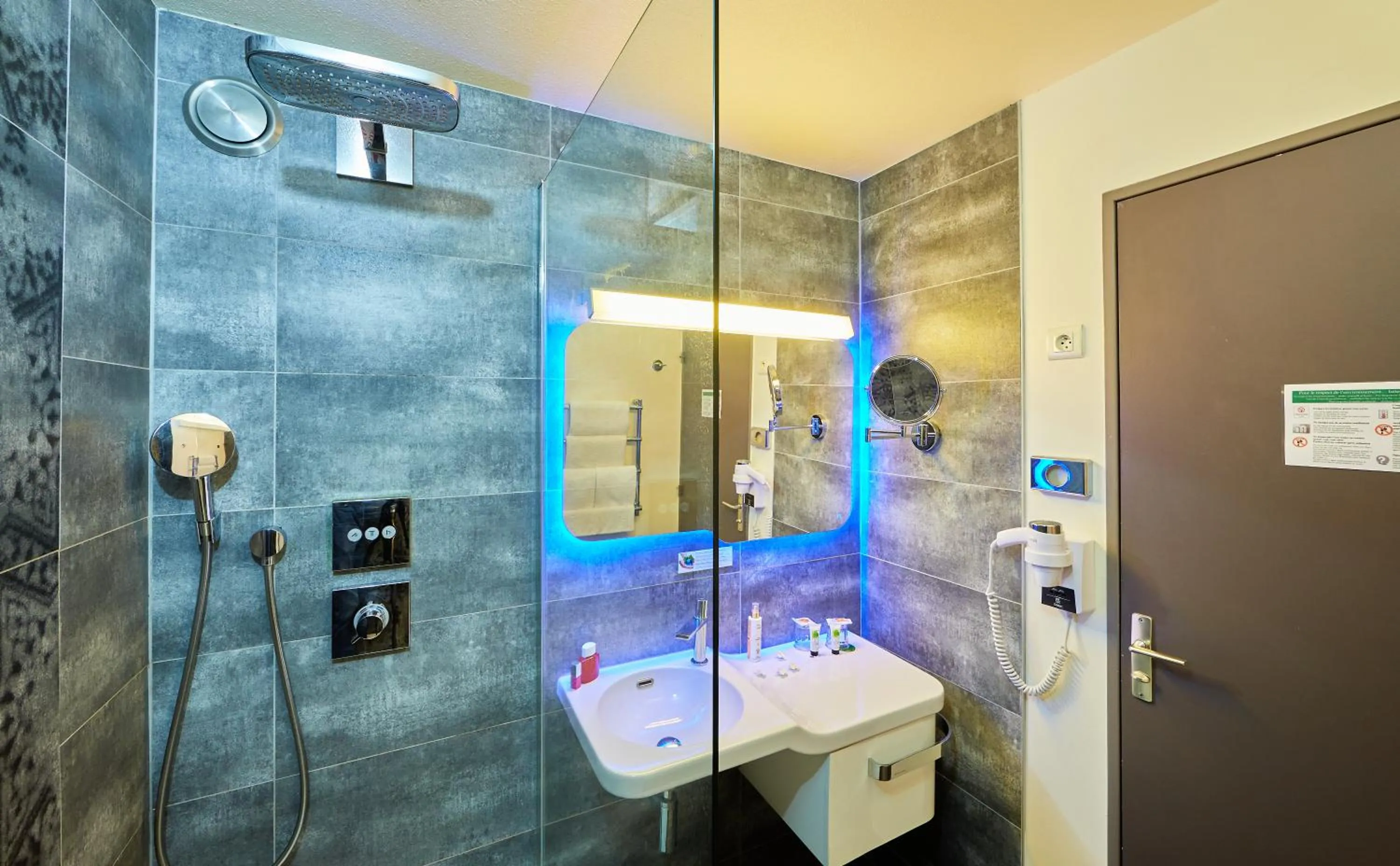 Shower in Le Thalassa Hôtel & Spa