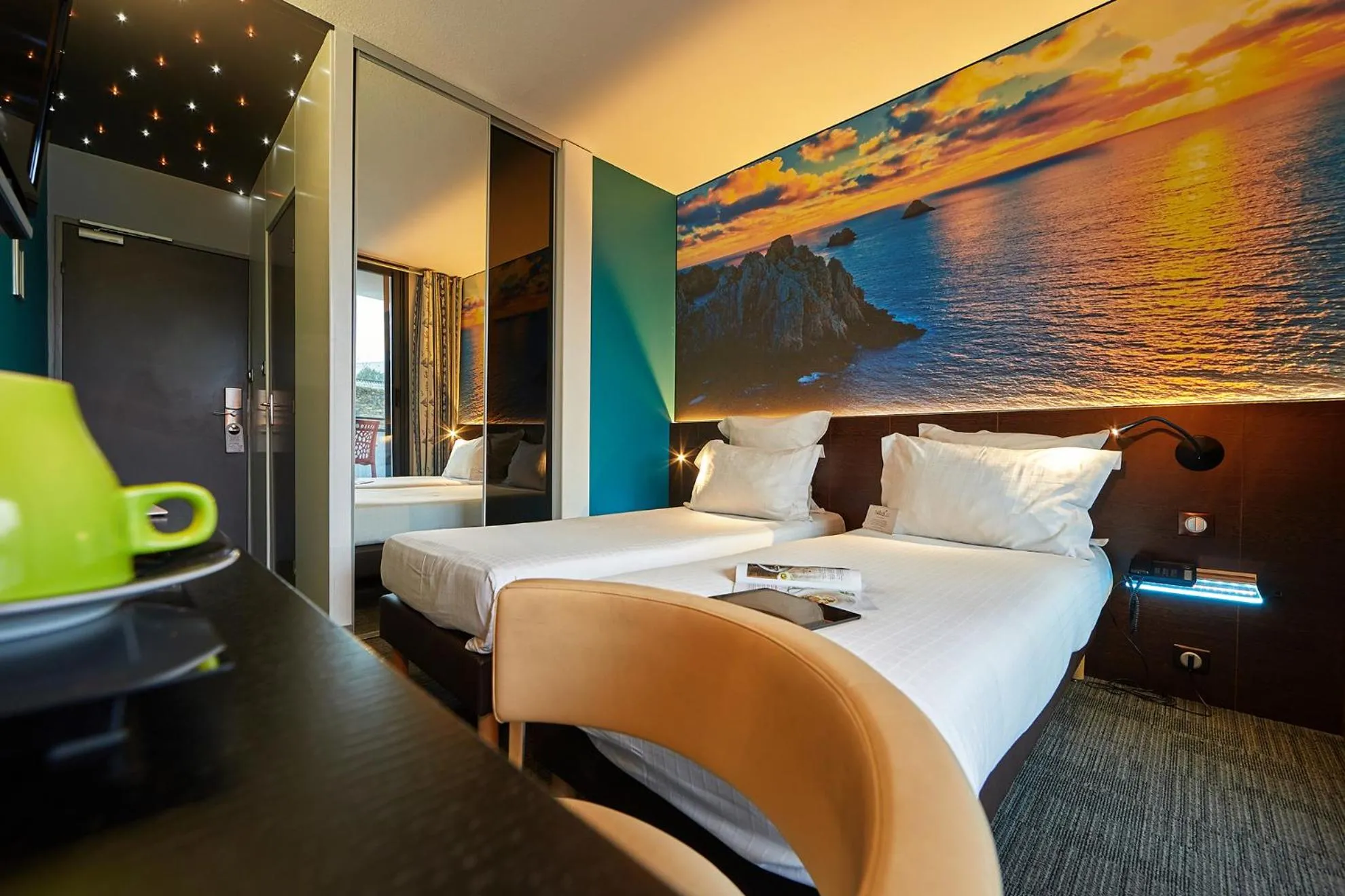 Bed in Le Thalassa Hôtel & Spa