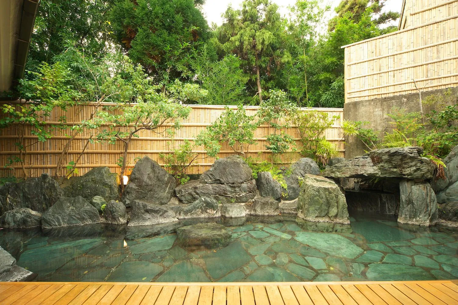 Hot Spring Bath in Kagetsutei