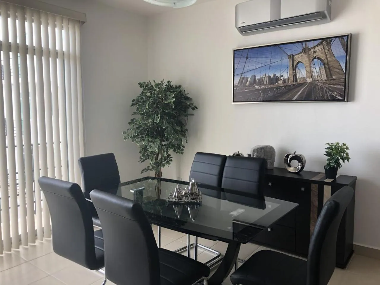 Dining area in Beach Haus-Punta Estrella