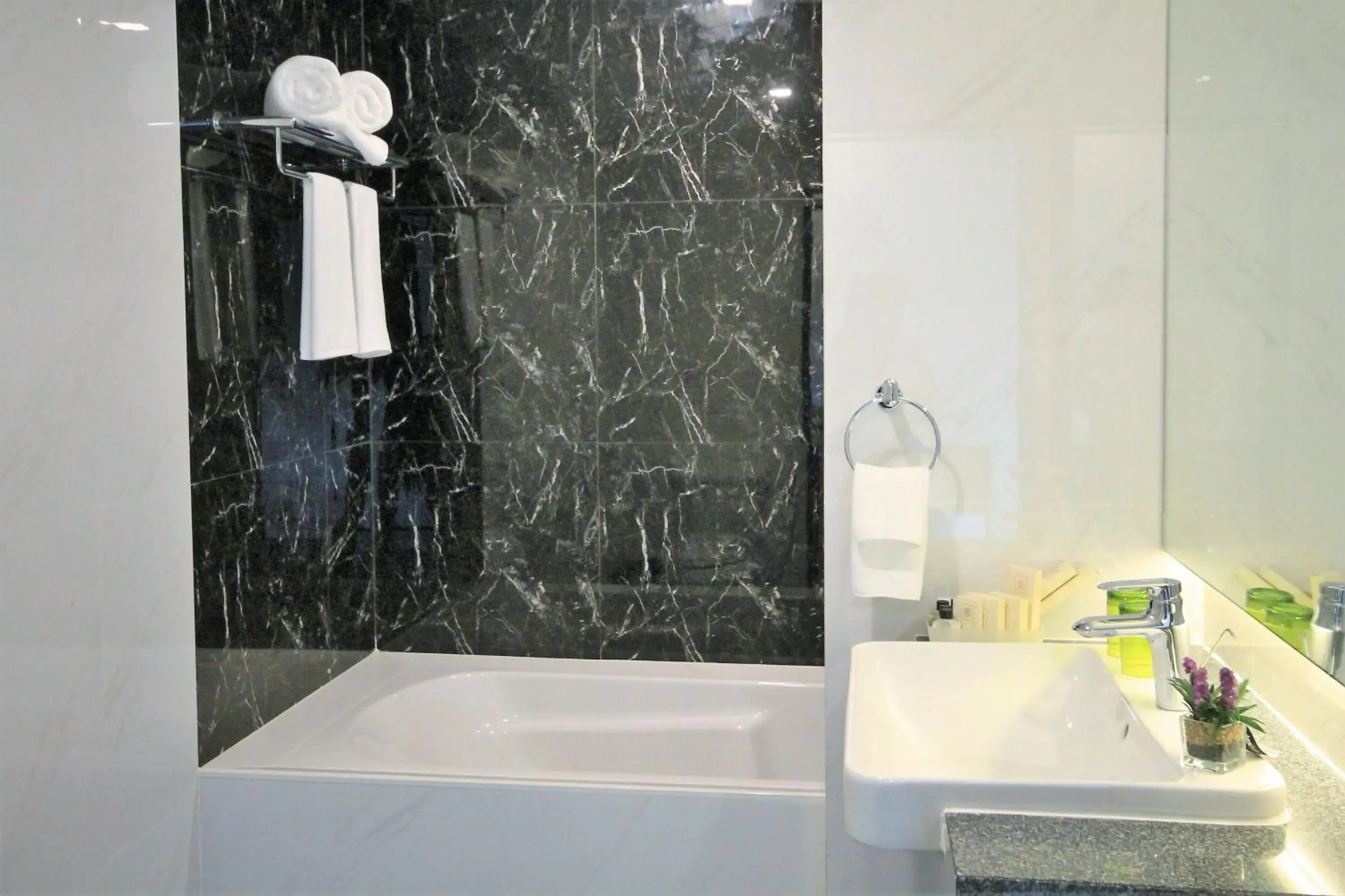 Shower, Bathroom in LawinTa Hotel Pattaya