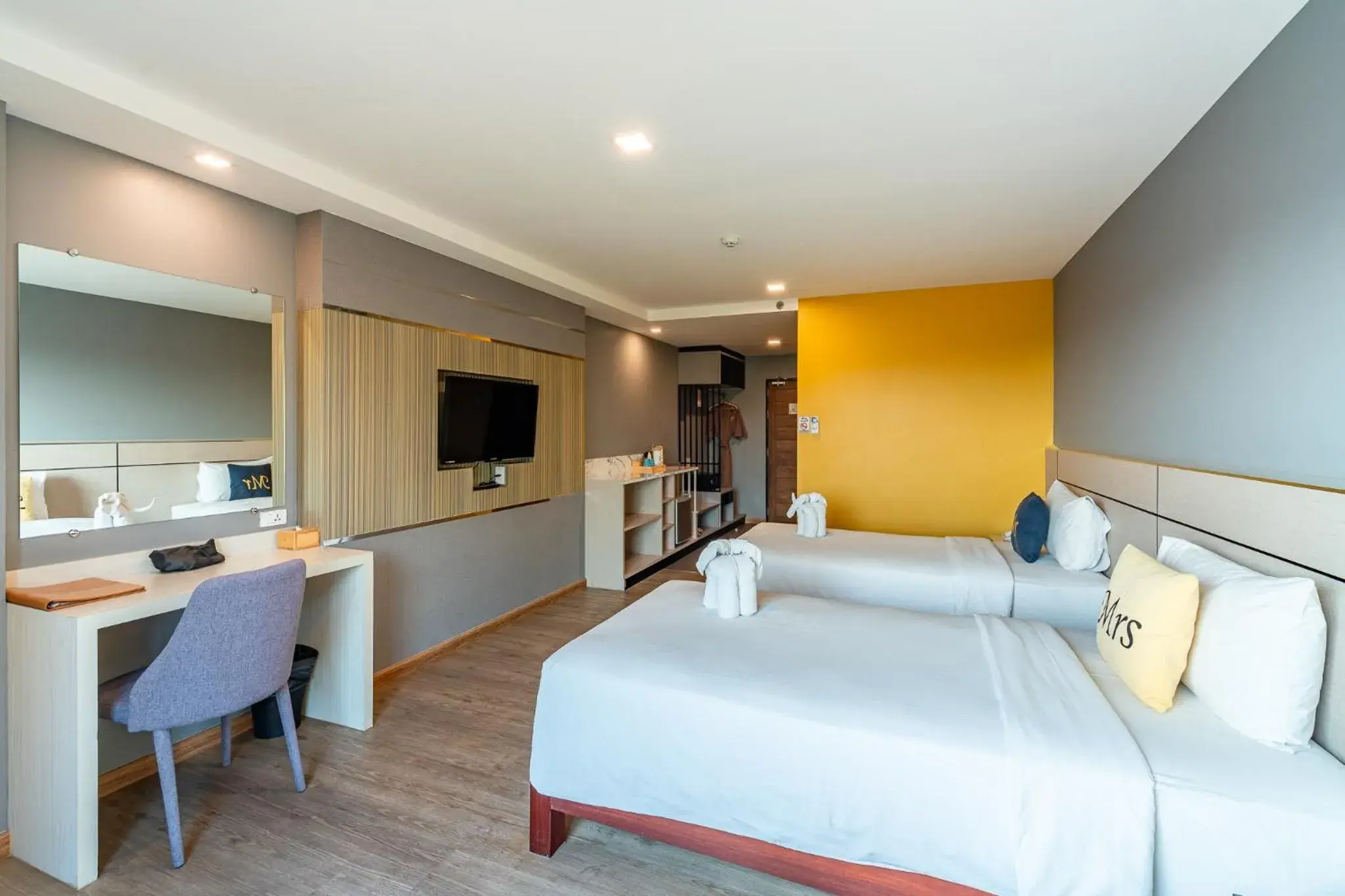 Bedroom in LawinTa Hotel Pattaya