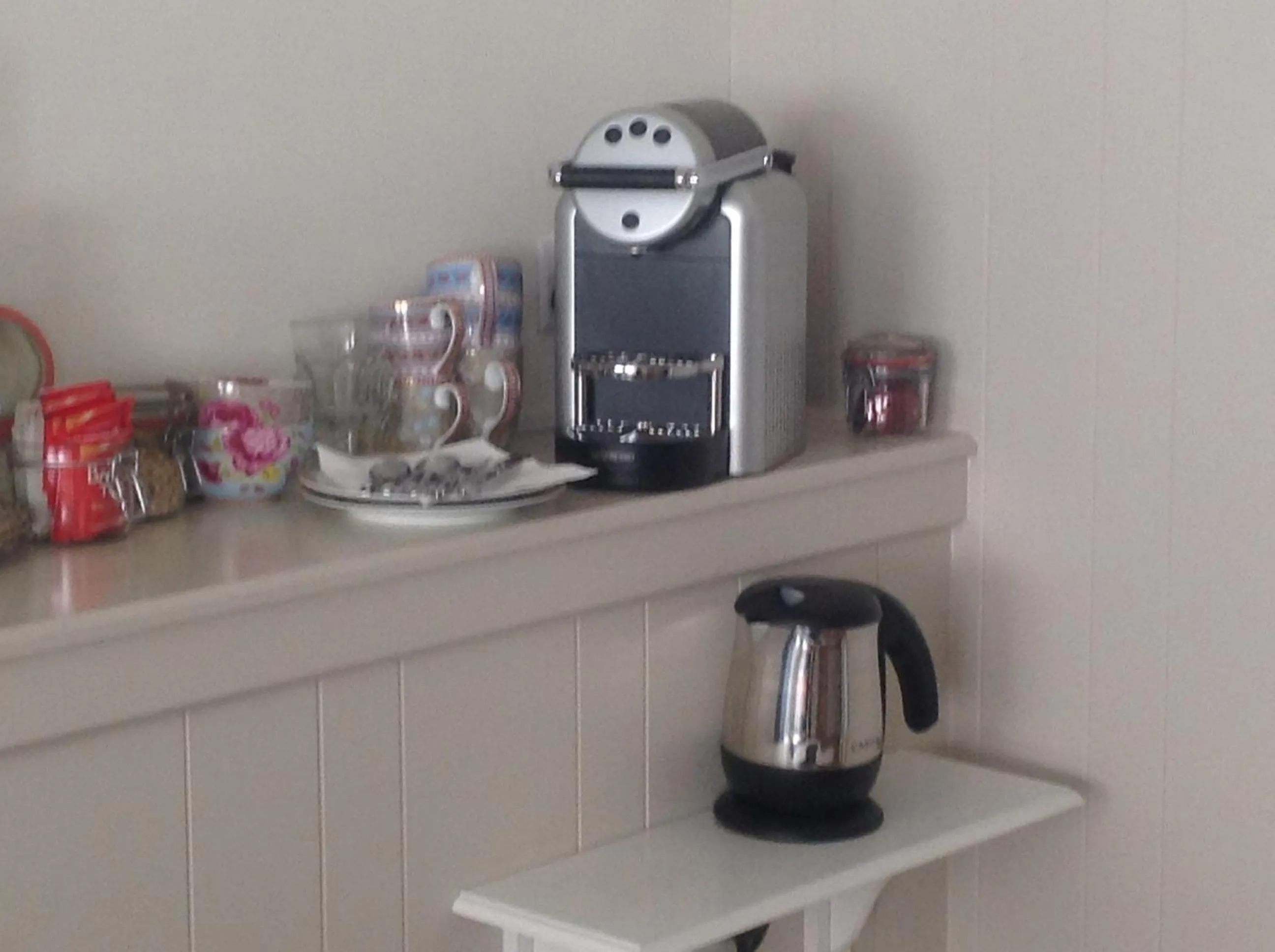 Coffee/tea facilities in Quinlan & Cooke Boutique Townhouse and QCs Seafood Restaurant