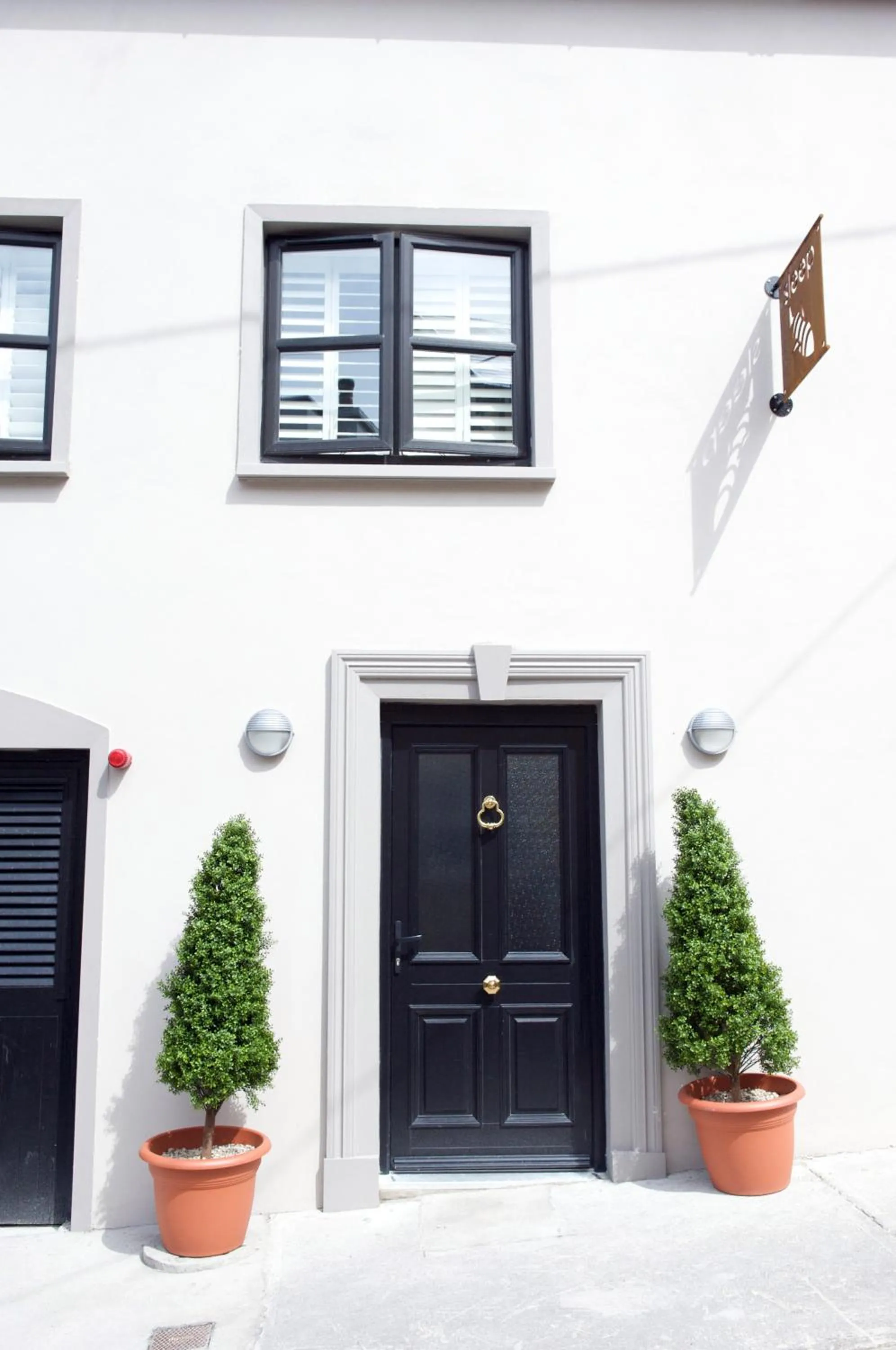 Facade/entrance in Quinlan & Cooke Boutique Townhouse and QCs Seafood Restaurant