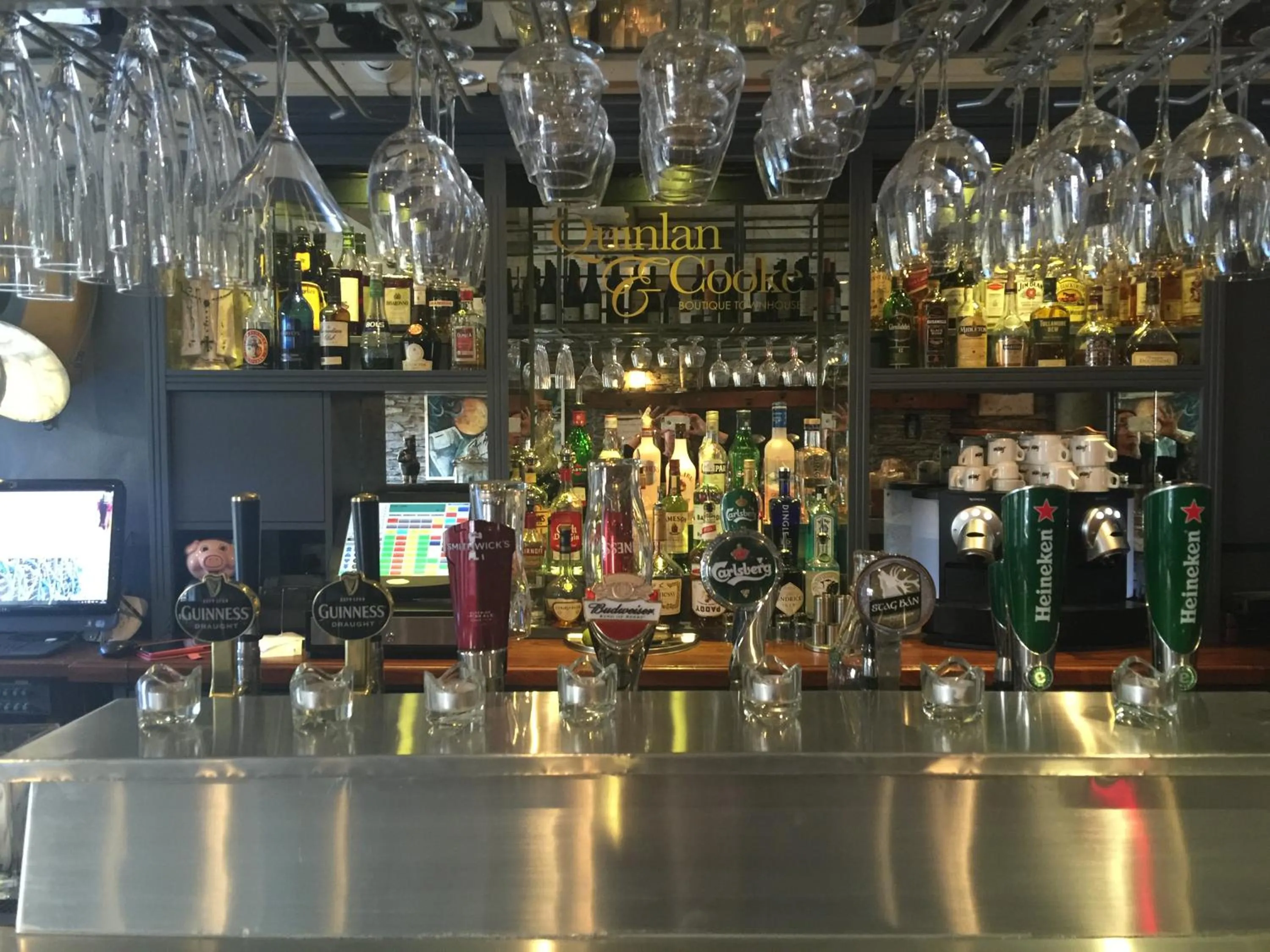 Lounge or bar in Quinlan & Cooke Boutique Townhouse and QCs Seafood Restaurant