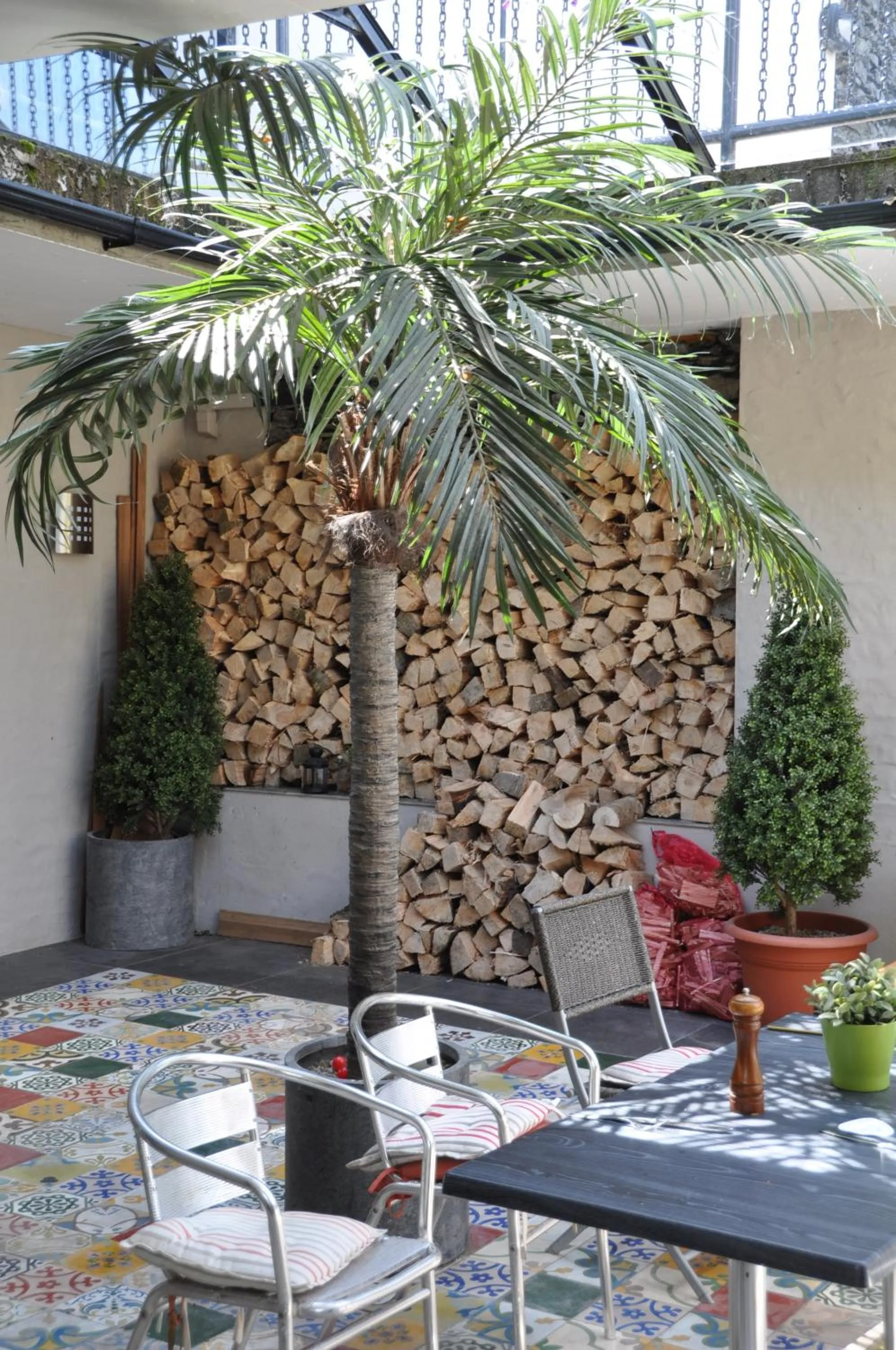 Garden in Quinlan & Cooke Boutique Townhouse and QCs Seafood Restaurant