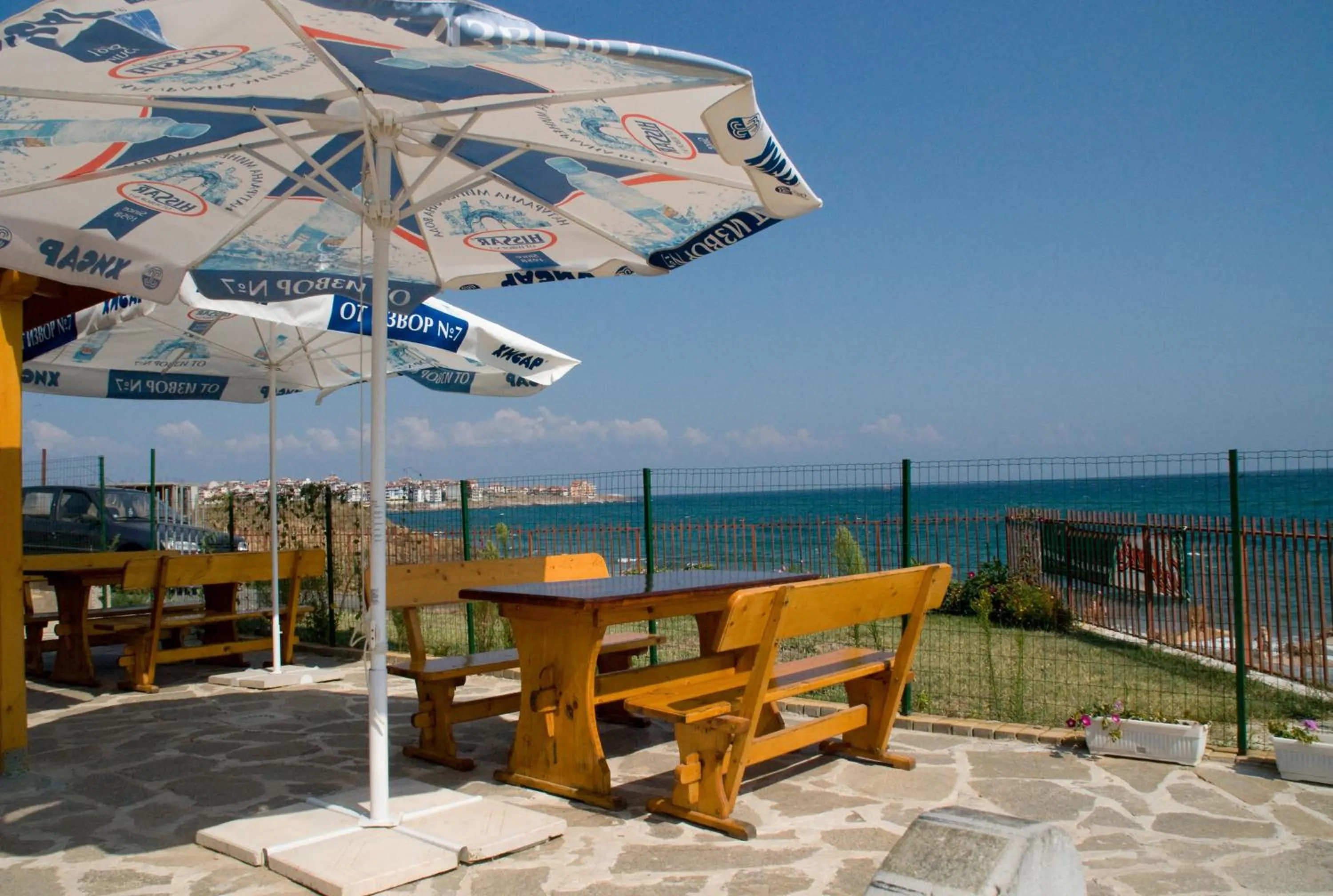 Restaurant/places to eat in Barex Family Hotel