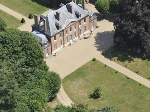 Property building in Chateau d' Emalleville