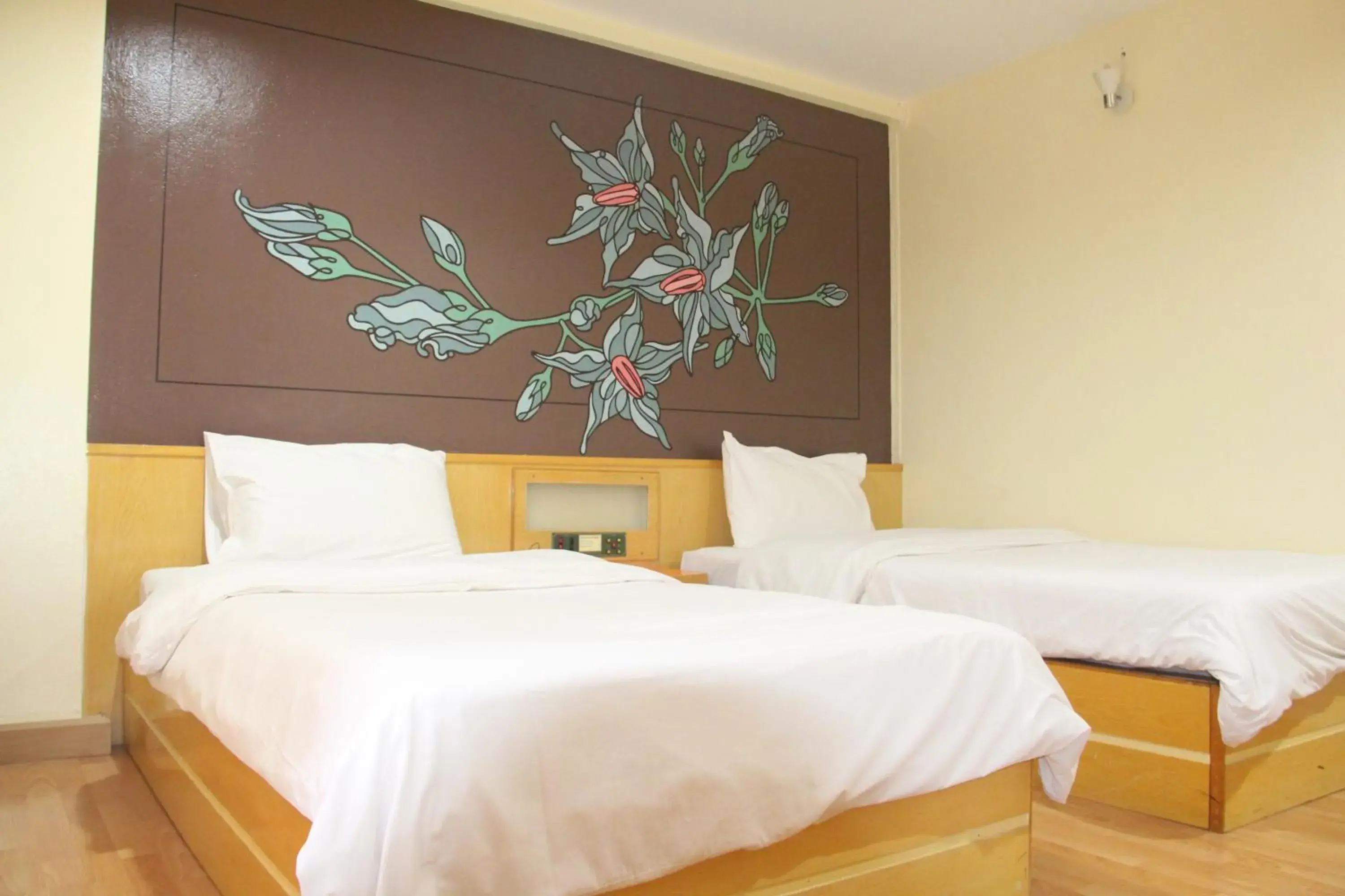 Bed in K.S.Pavilion Hotel Bed in K.S.Pavilion Hotel