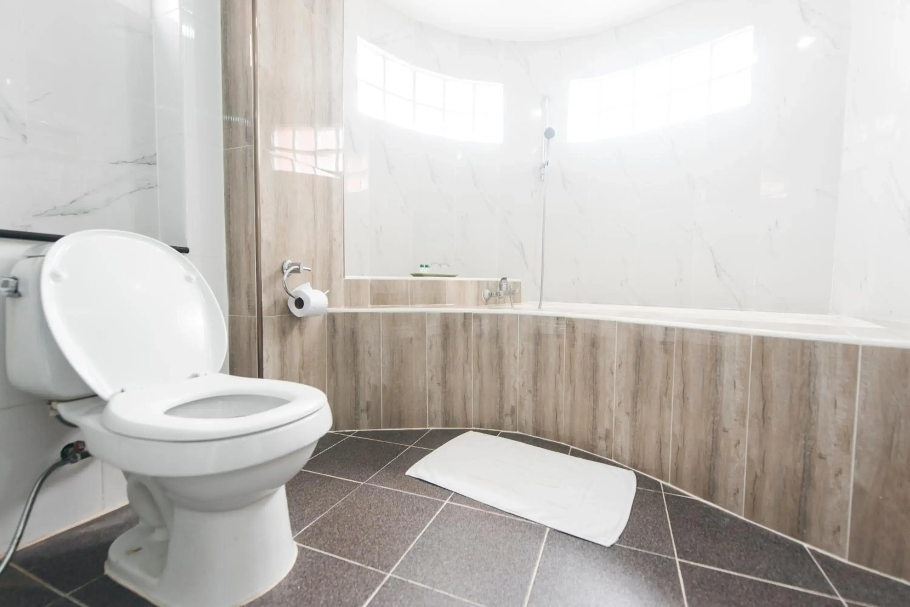 Bathroom in K.S.Pavilion Hotel Bathroom in K.S.Pavilion Hotel
