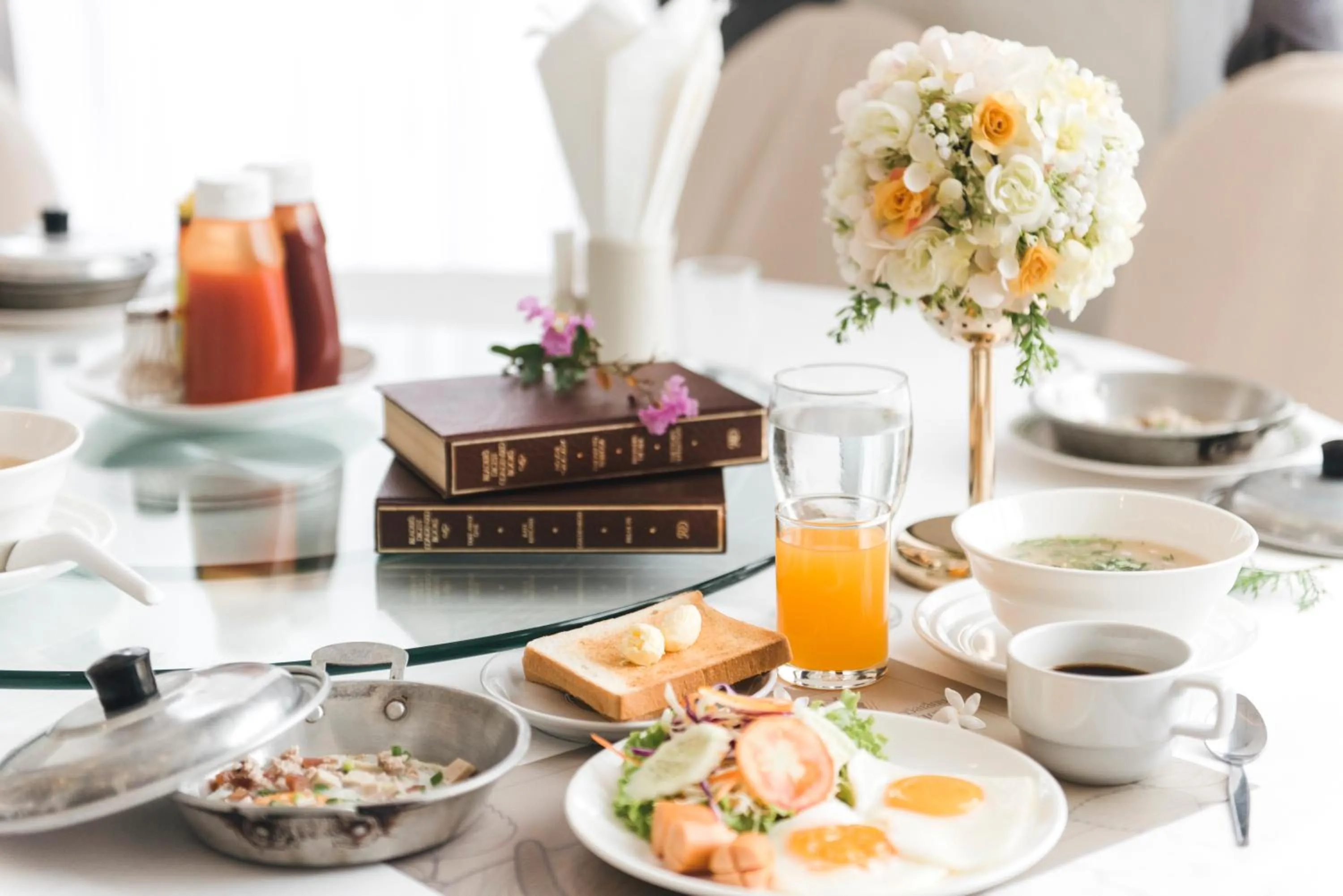 Food in K.S.Pavilion Hotel