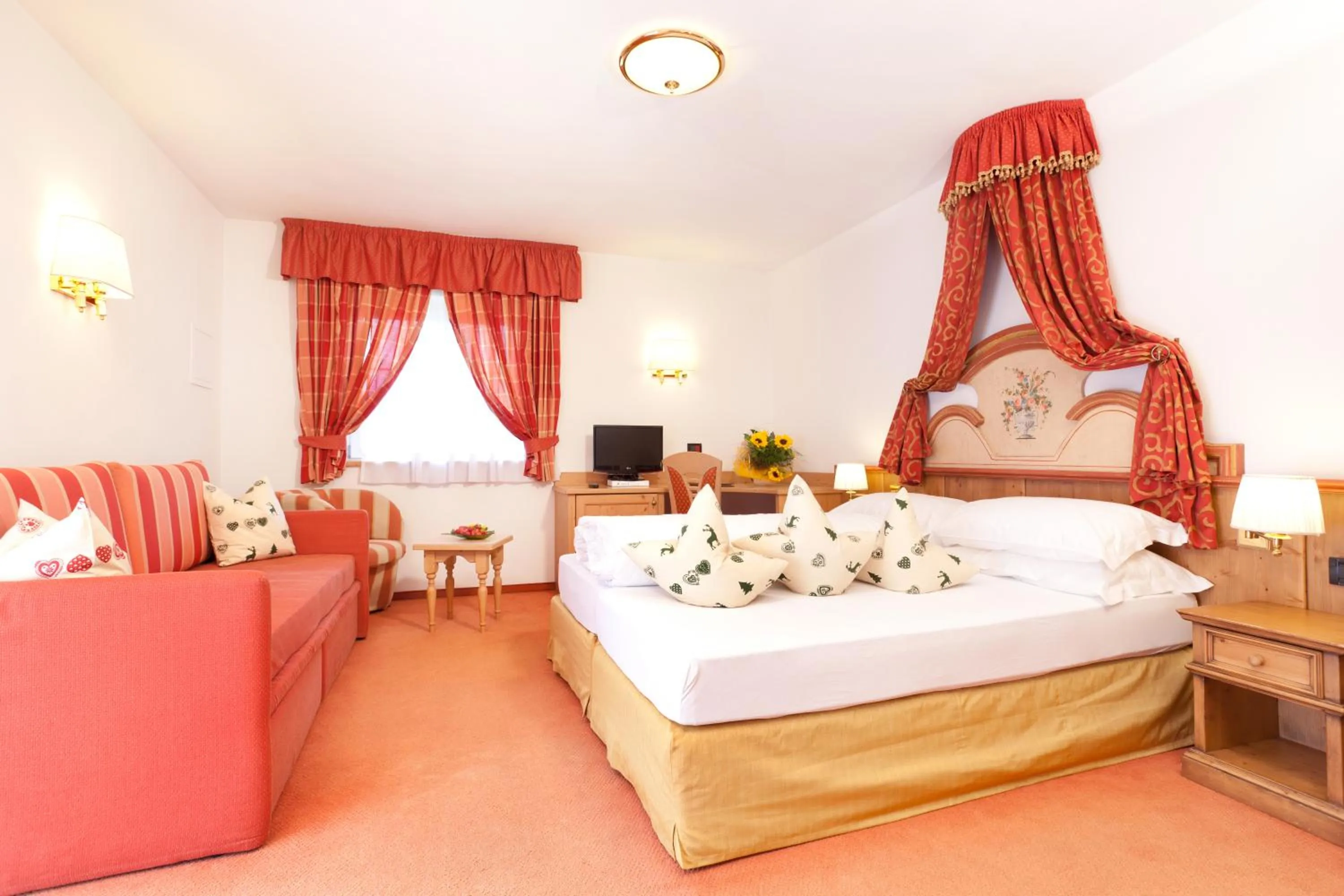 Photo of the whole room, Bed in Nature Wellness Hotel Renato